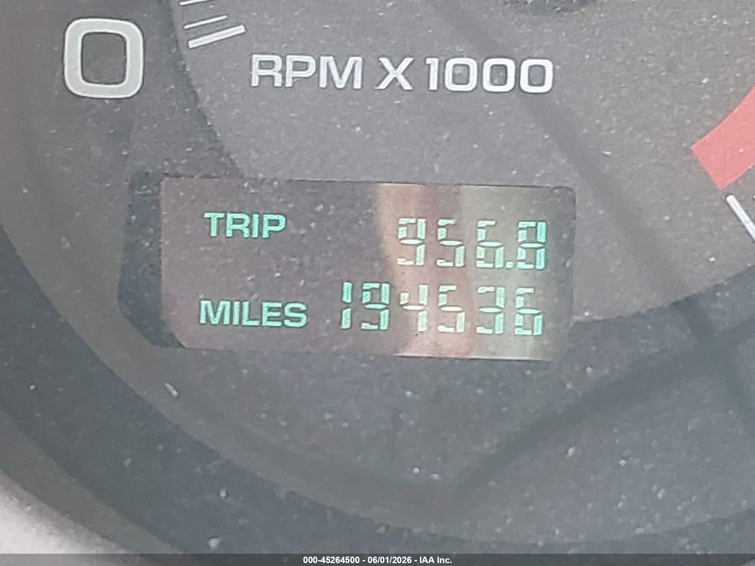1997 Buick Riviera   Silver vin: 1G4GD22K6V4718046
