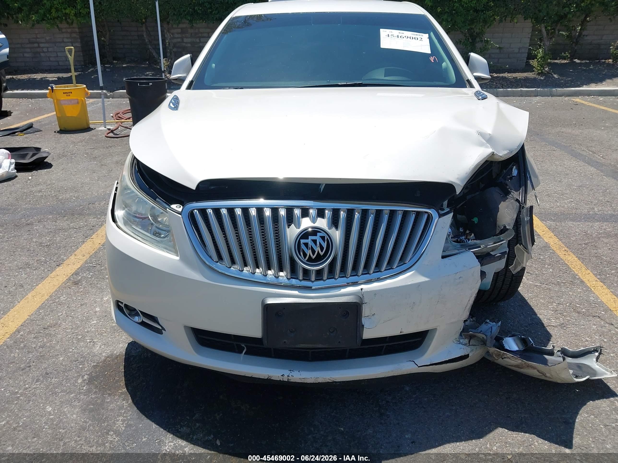 2012 Buick Lacrosse Premium 1 Group White vin: 1G4GD5E33CF375638