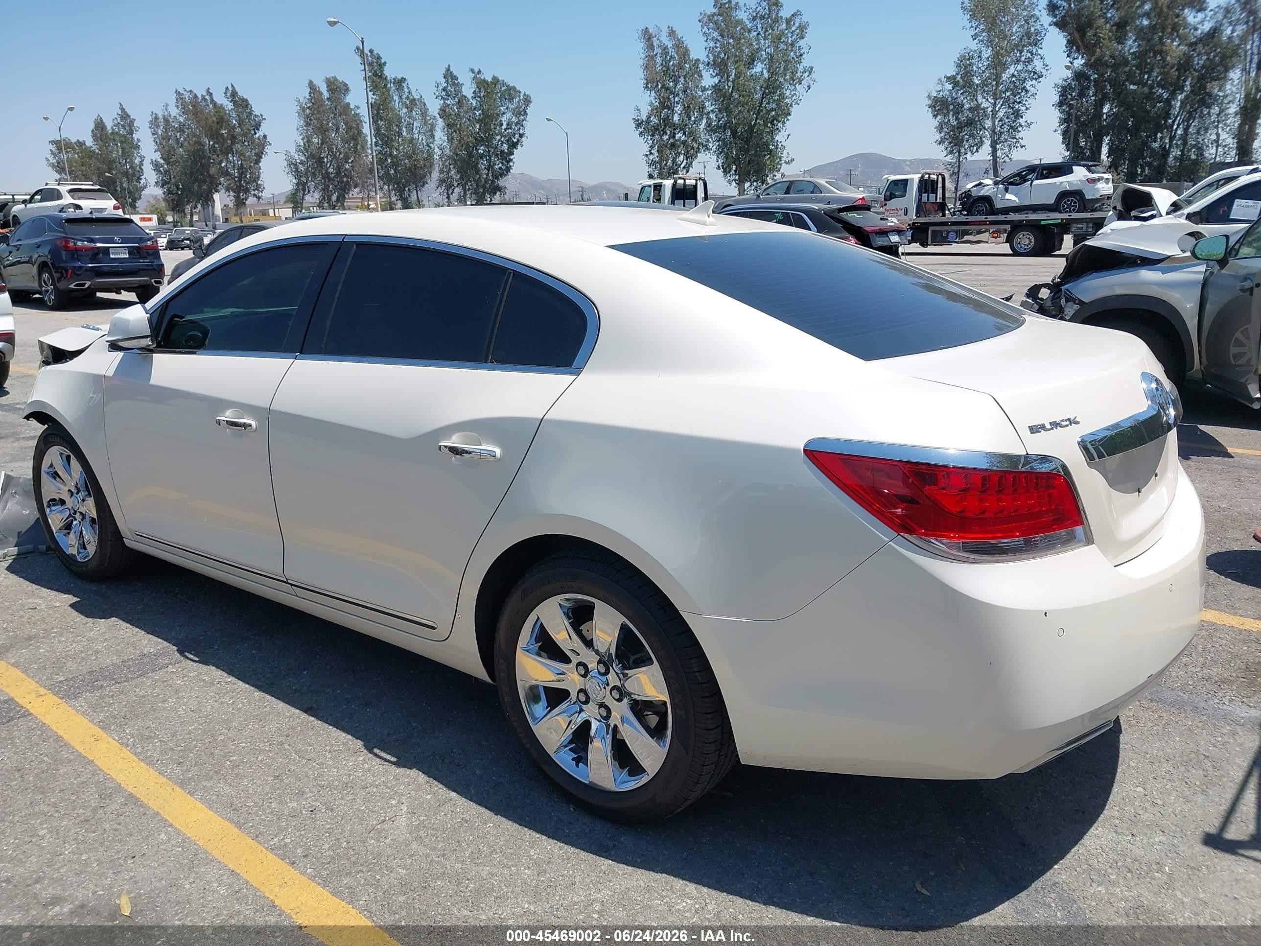 2012 Buick Lacrosse Premium 1 Group White vin: 1G4GD5E33CF375638