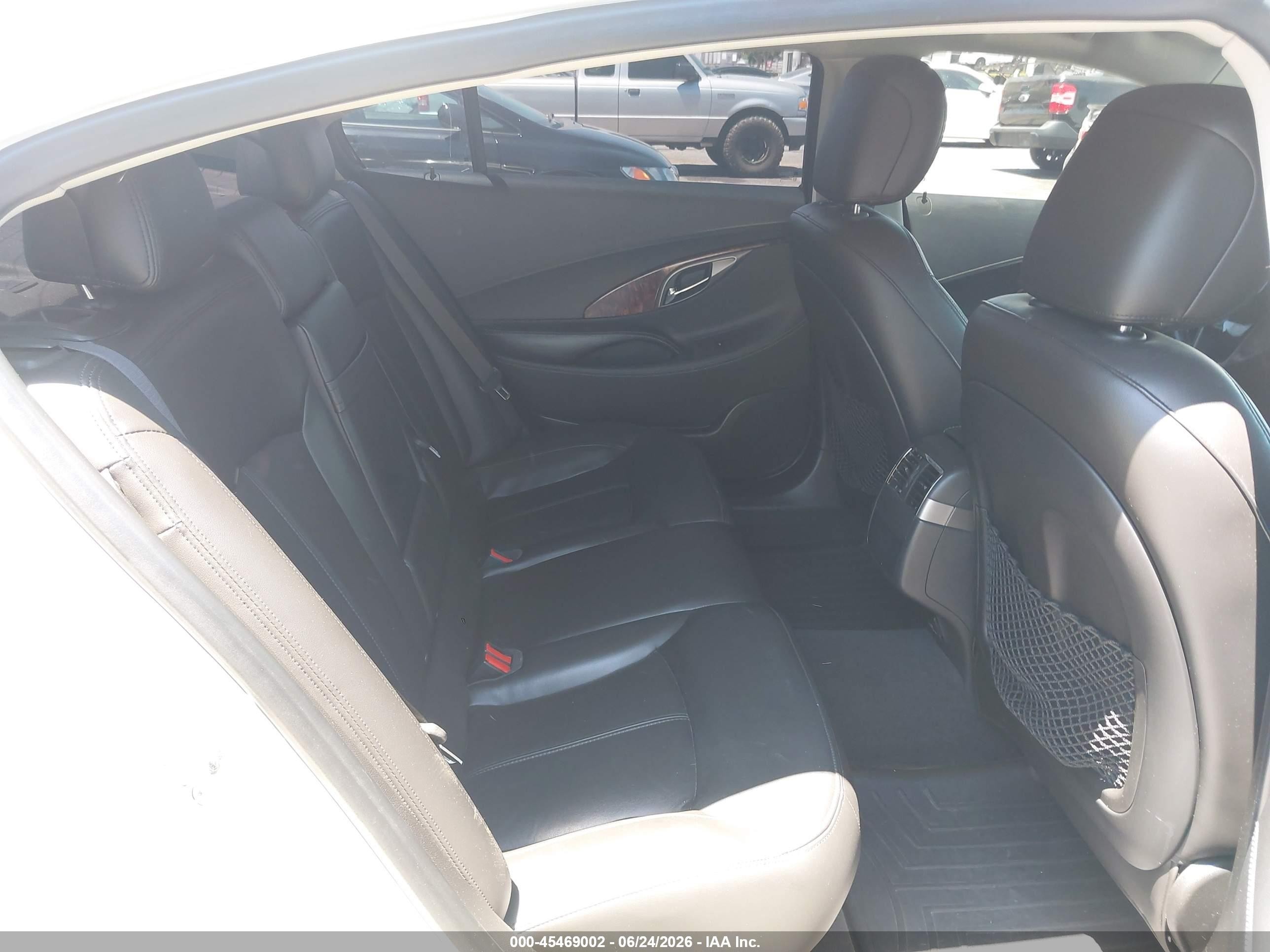 2012 Buick Lacrosse Premium 1 Group White vin: 1G4GD5E33CF375638