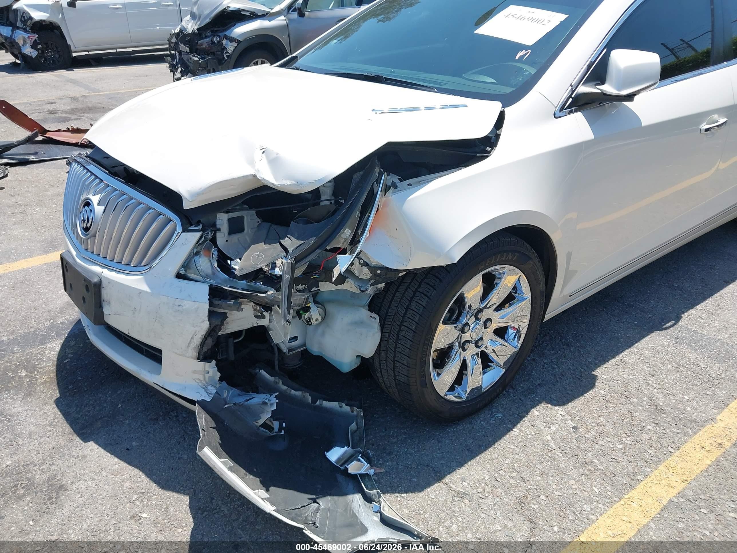 2012 Buick Lacrosse Premium 1 Group White vin: 1G4GD5E33CF375638