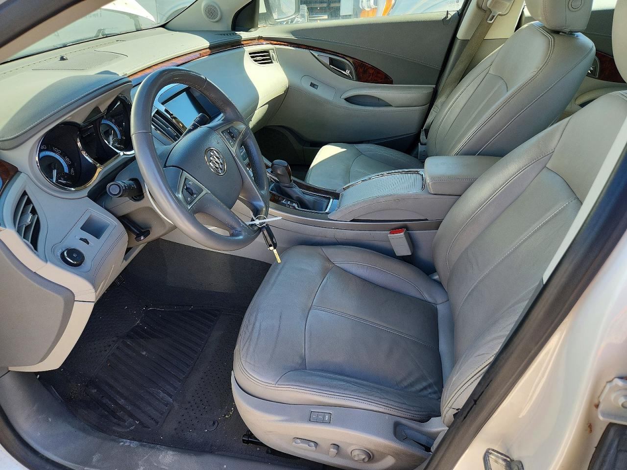 2012 Buick Lacrosse White vin: 1G4GD5E34CF293451