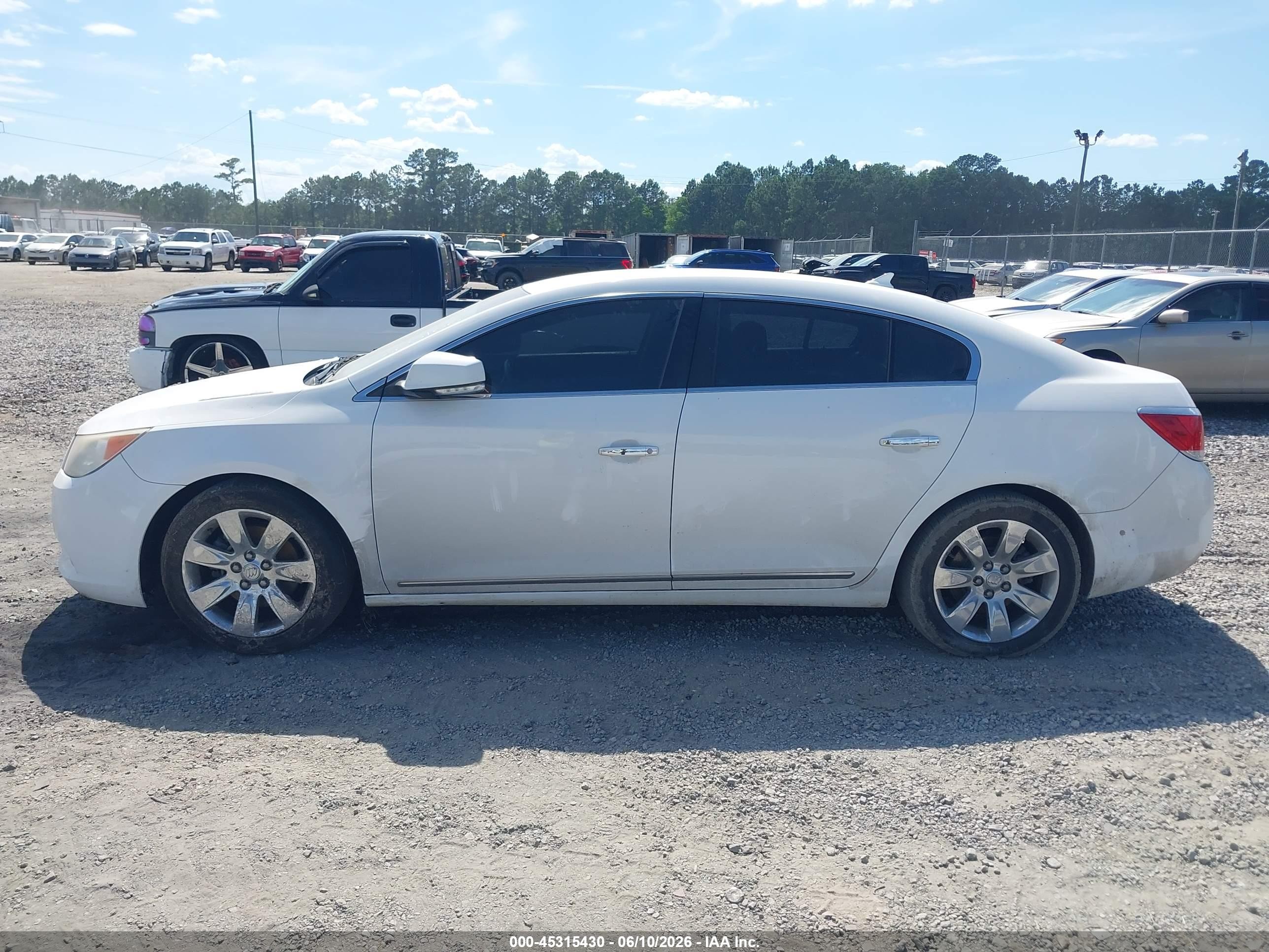 2012 Buick Lacrosse Premium 1 Group White vin: 1G4GD5E34CF365166