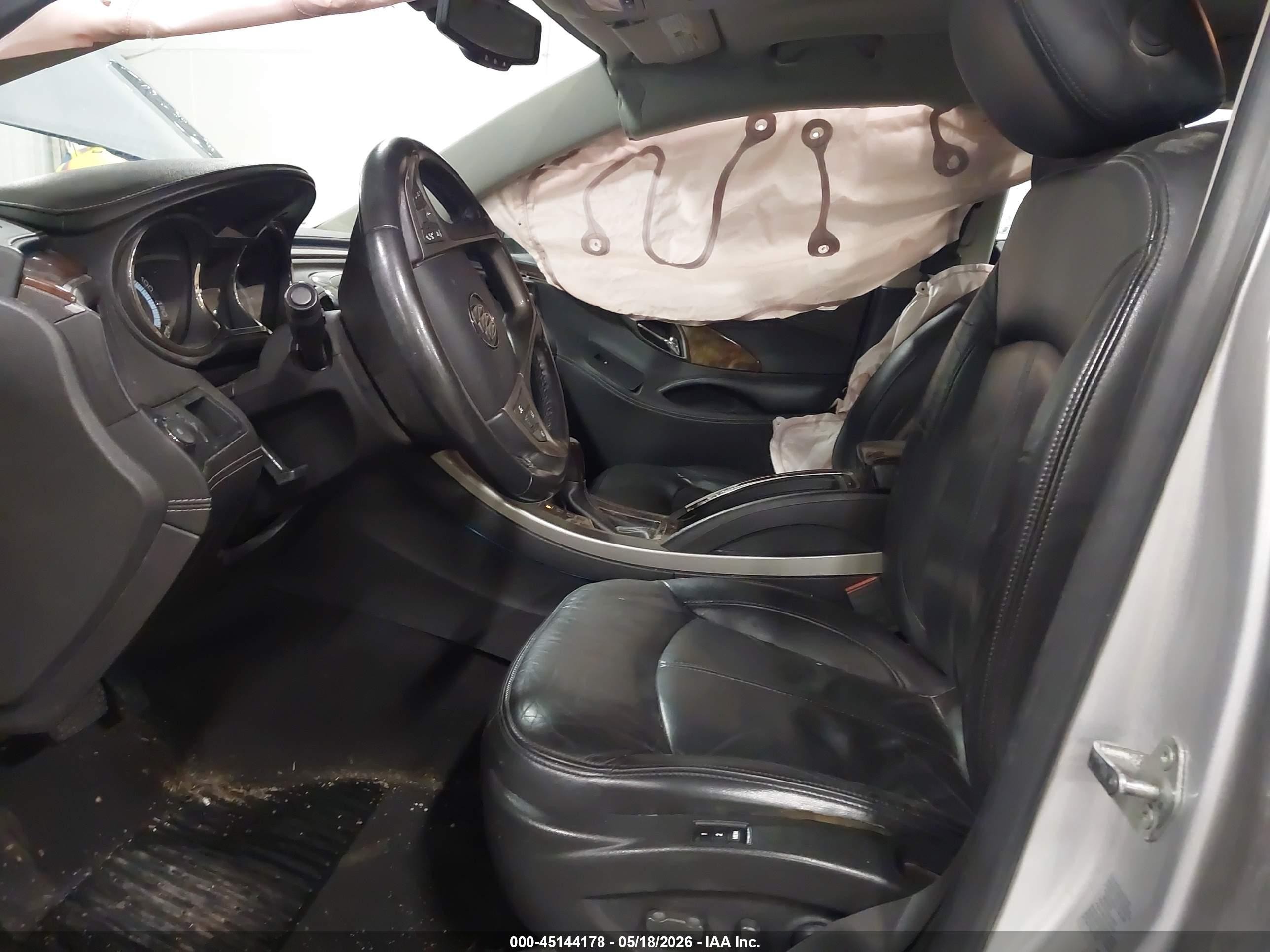 2012 Buick Lacrosse Premium 1 Group Серебряный vin: 1G4GD5E35CF112342