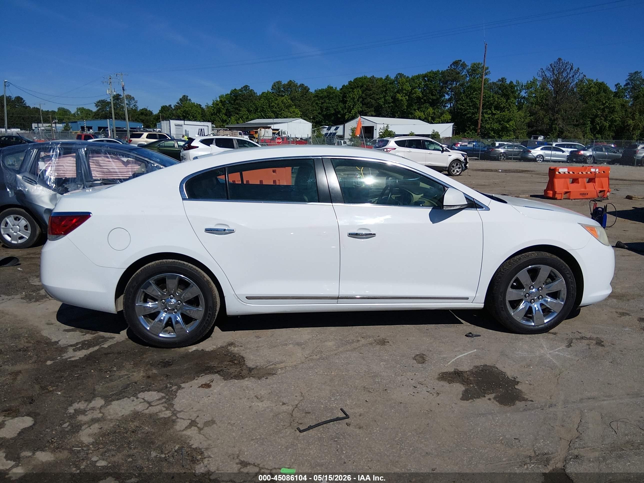 2012 Buick Lacrosse Premium 1 Group White vin: 1G4GD5E35CF153487