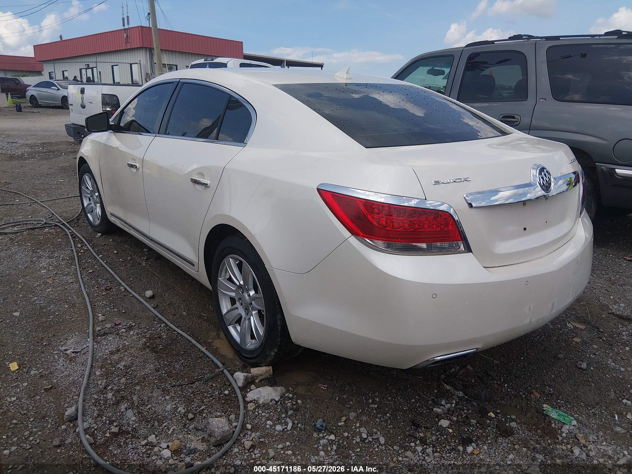 2012 Buick Lacrosse Premium 1 Group White vin: 1G4GD5E38CF105515