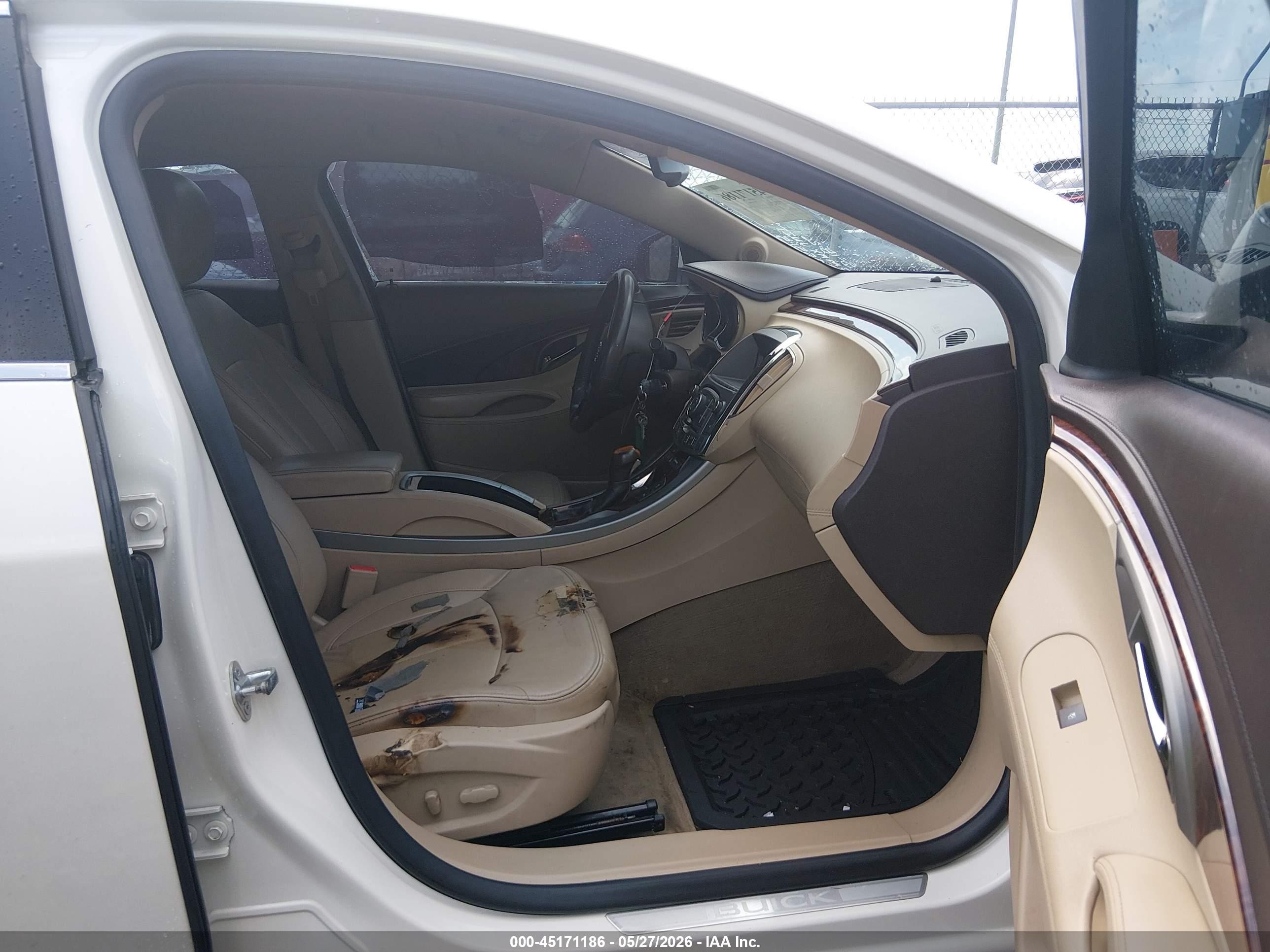 2012 Buick Lacrosse Premium 1 Group White vin: 1G4GD5E38CF105515