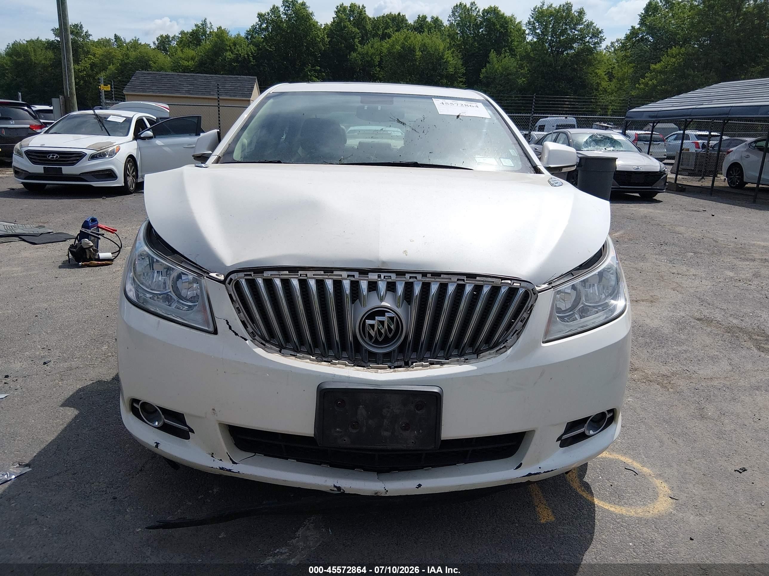 2010 Buick Lacrosse Cxl White vin: 1G4GD5EG0AF191824
