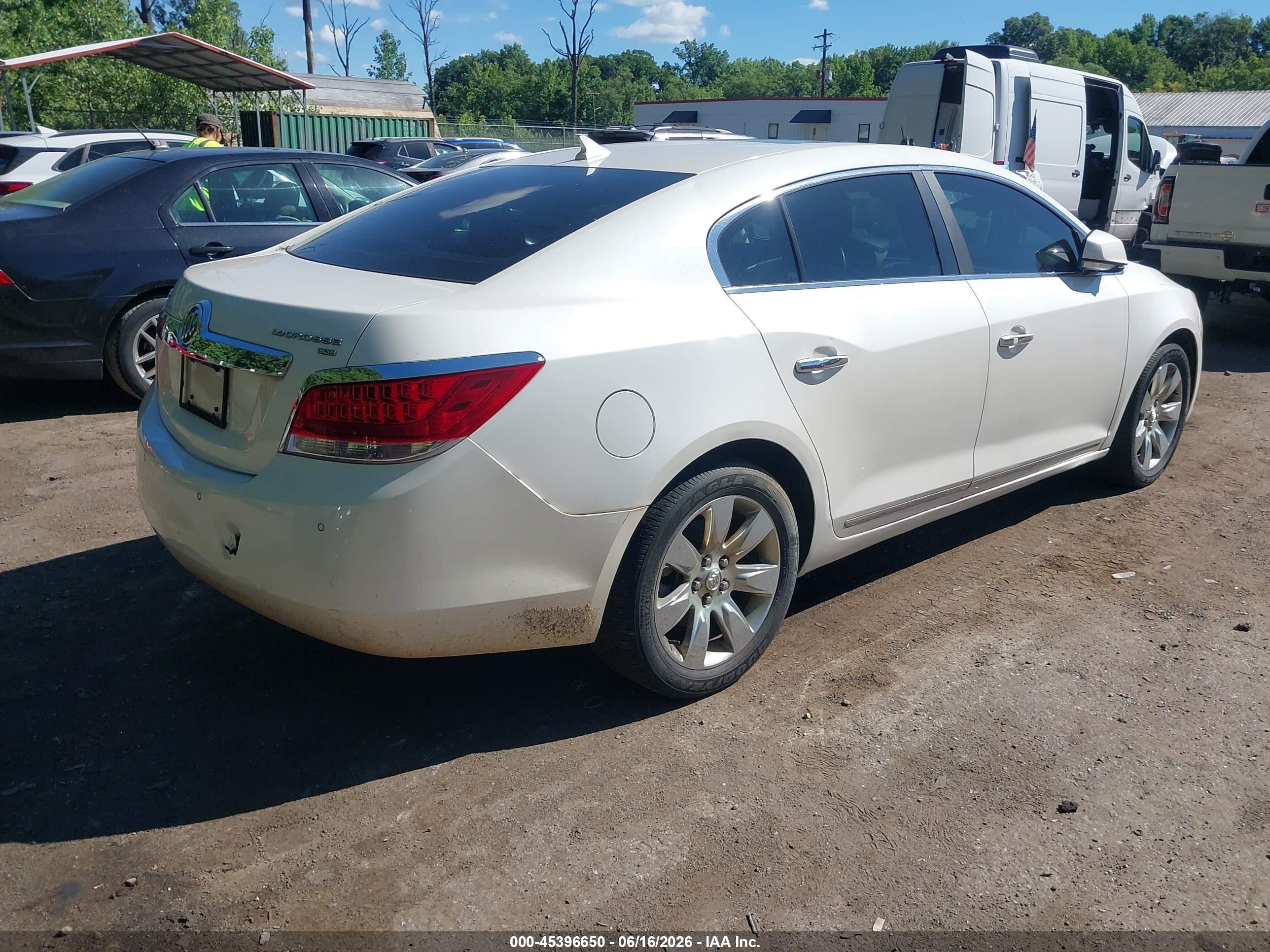 2010 Buick Lacrosse Cxl White vin: 1G4GD5EG4AF312855