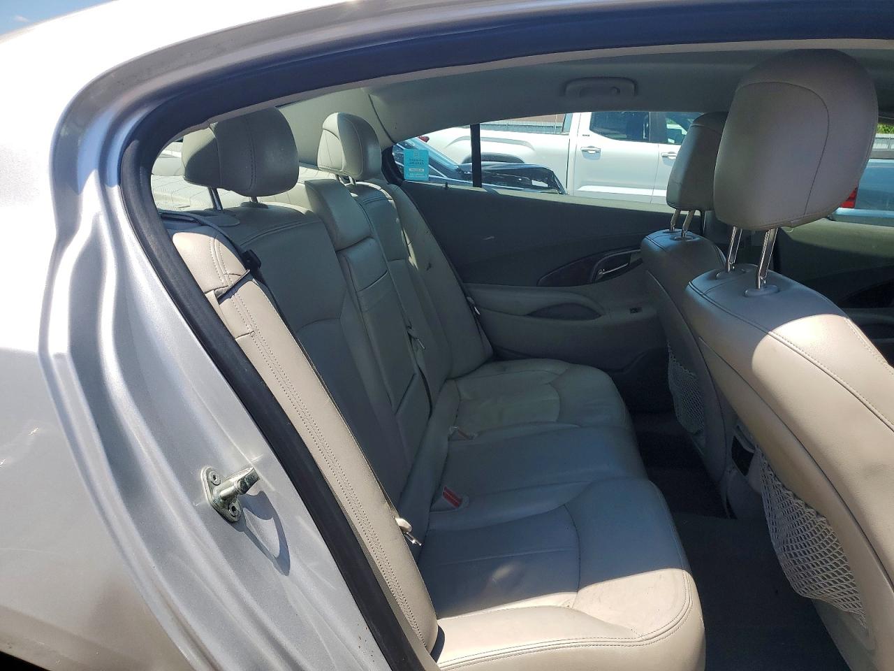 2012 Buick Lacrosse Premium Серебряный vin: 1G4GD5ER2CF374789