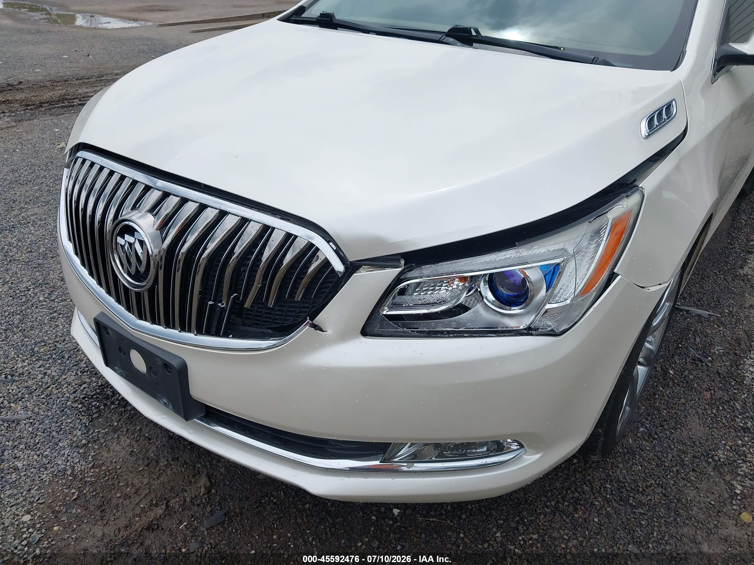 2014 Buick Lacrosse Premium I Group White vin: 1G4GD5G30EF110627