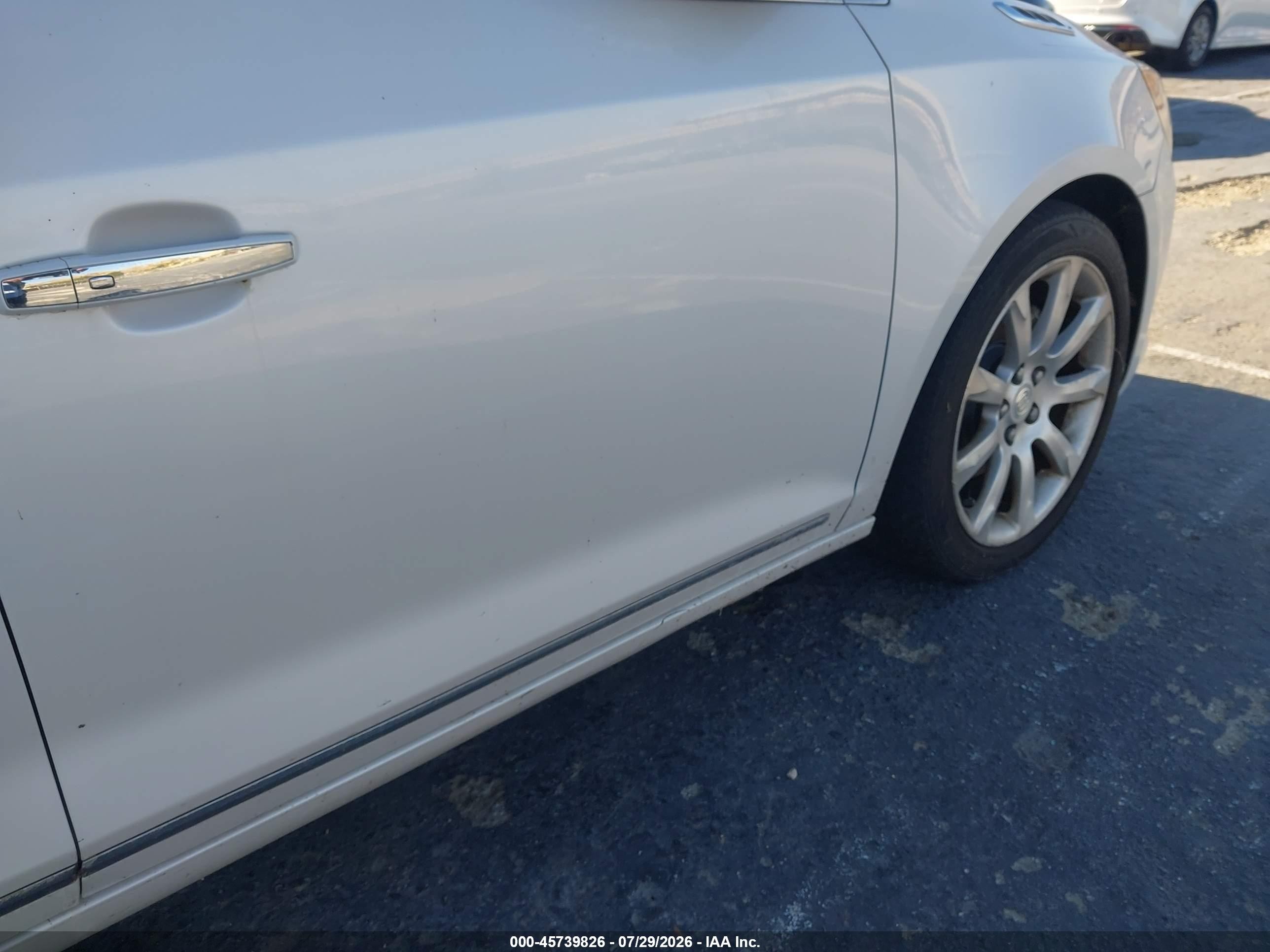 2015 Buick Lacrosse Premium I White vin: 1G4GD5G31FF229045
