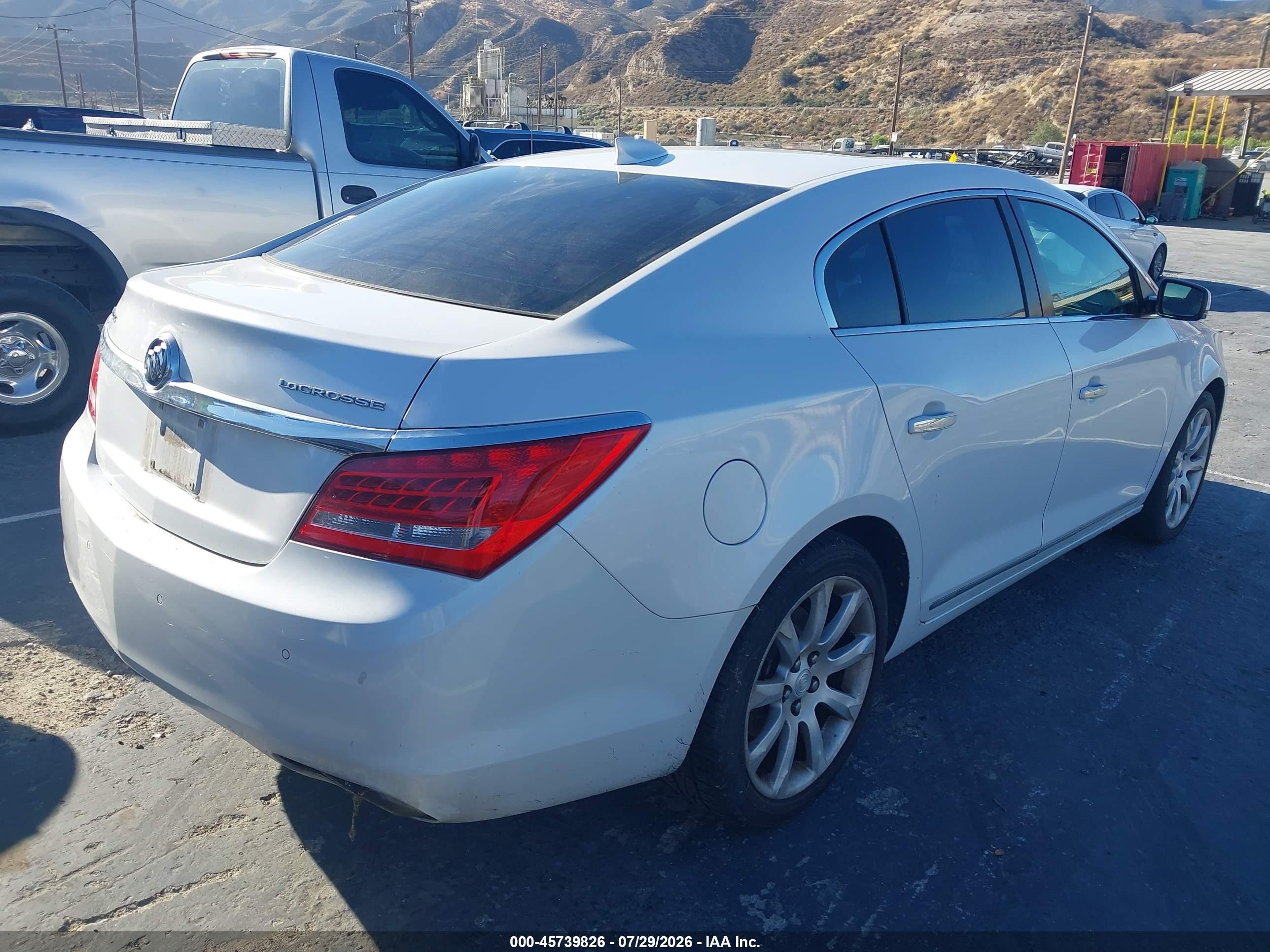 2015 Buick Lacrosse Premium I White vin: 1G4GD5G31FF229045