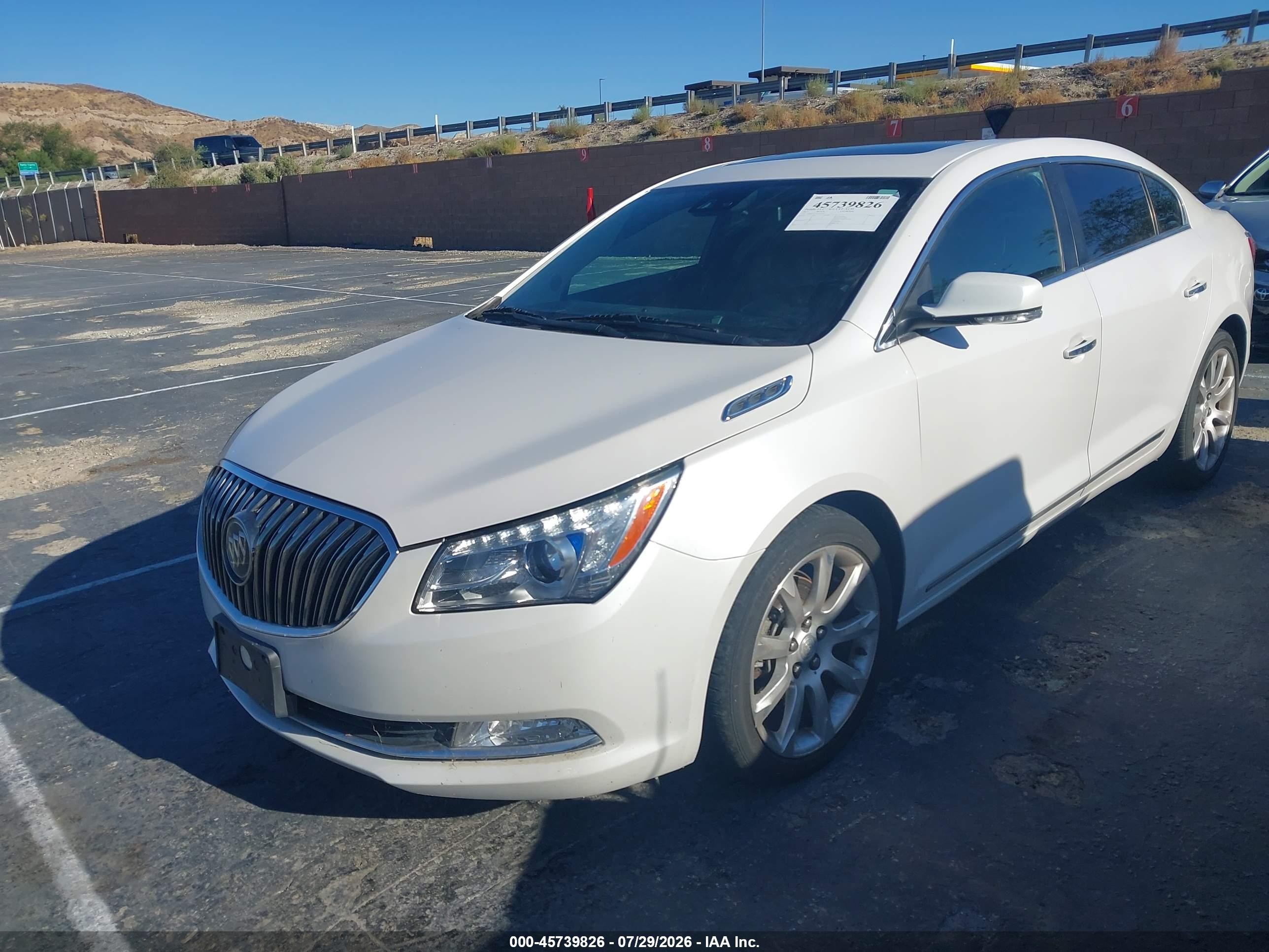 2015 Buick Lacrosse Premium I White vin: 1G4GD5G31FF229045