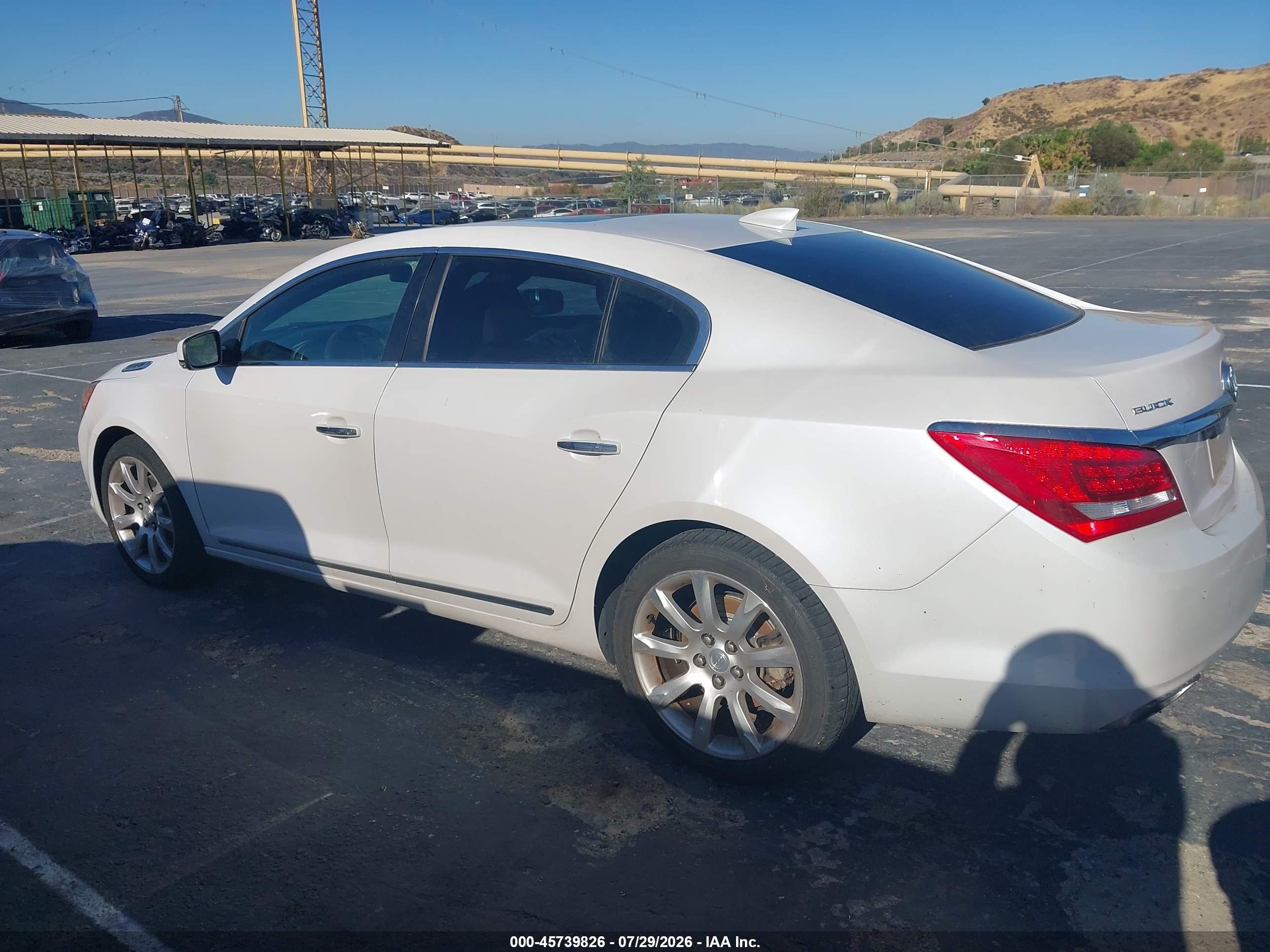 2015 Buick Lacrosse Premium I White vin: 1G4GD5G31FF229045