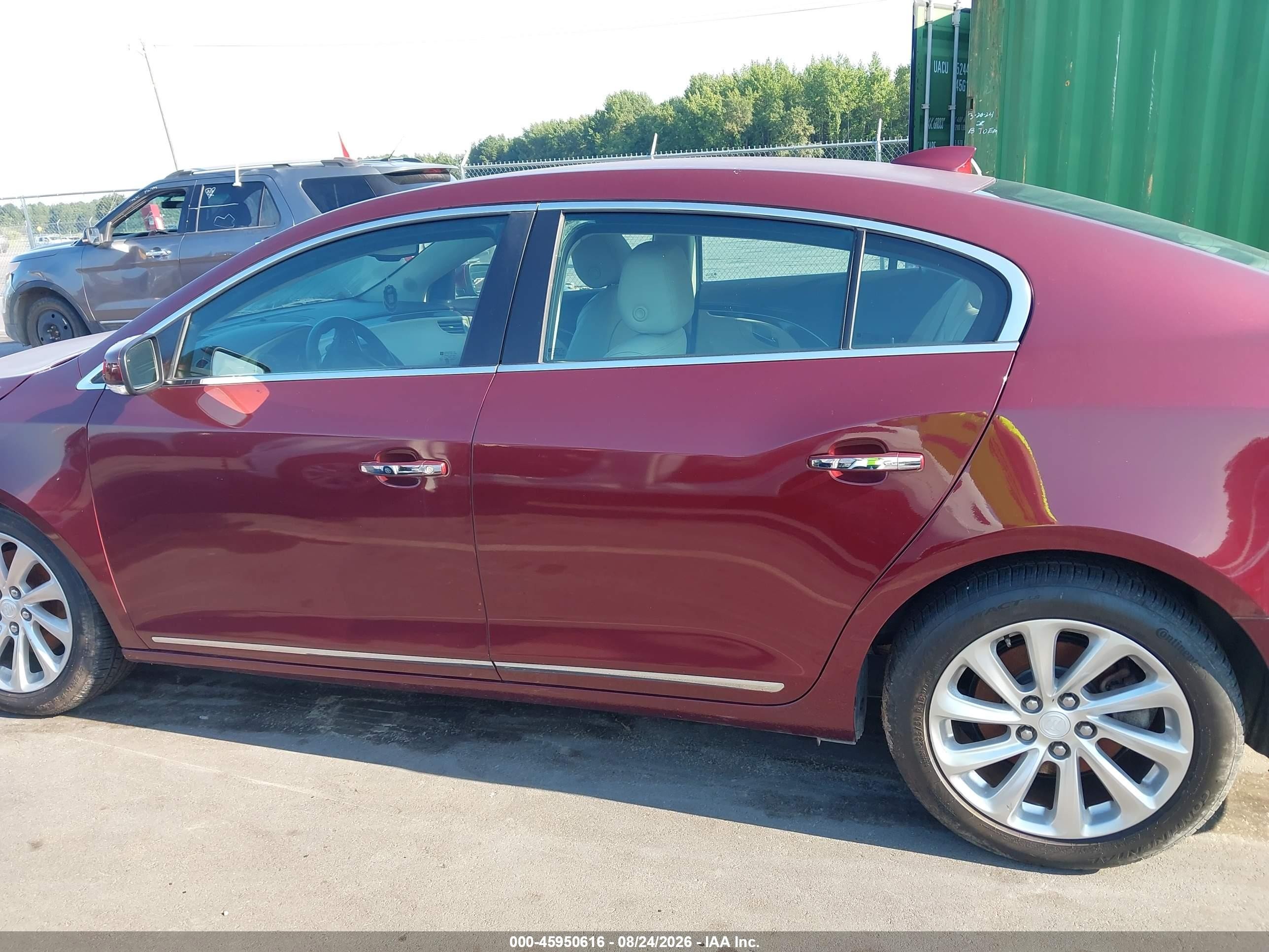 2015 Buick Lacrosse Premium I Red vin: 1G4GD5G31FF299192