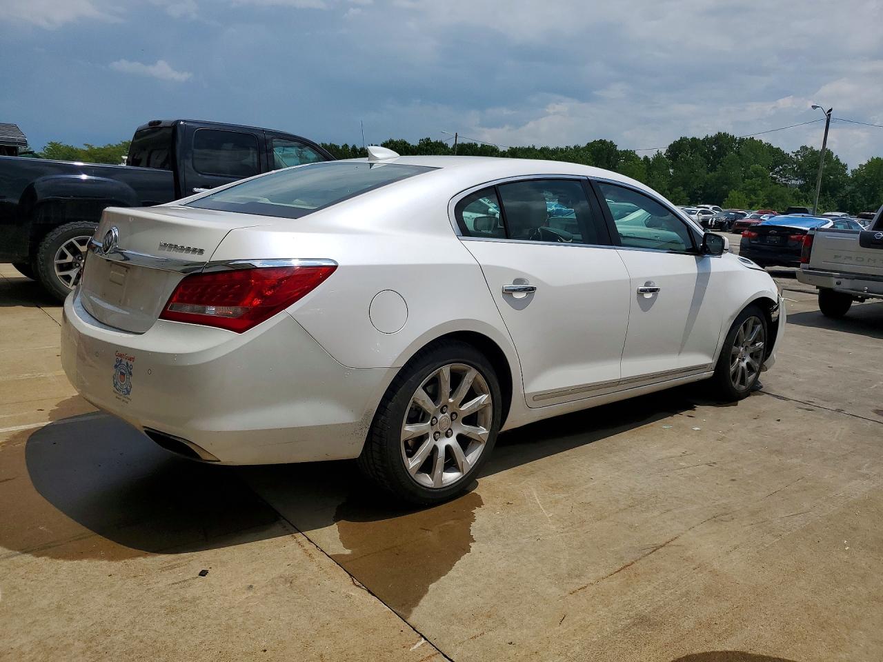 2015 Buick Lacrosse Premium Белый vin: 1G4GD5G34FF194761