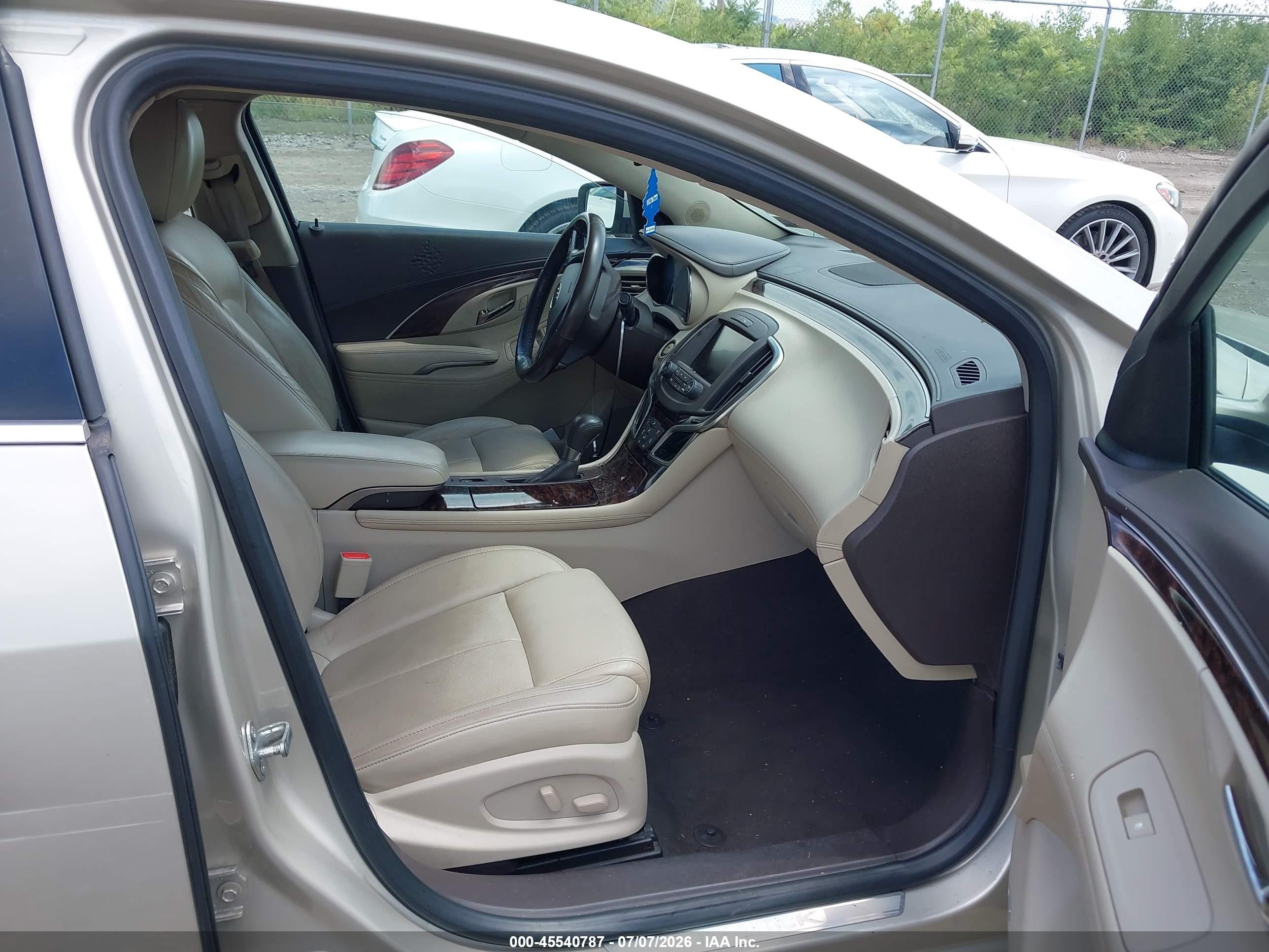 2014 Buick Lacrosse Premium I Group Beige vin: 1G4GD5G35EF234893