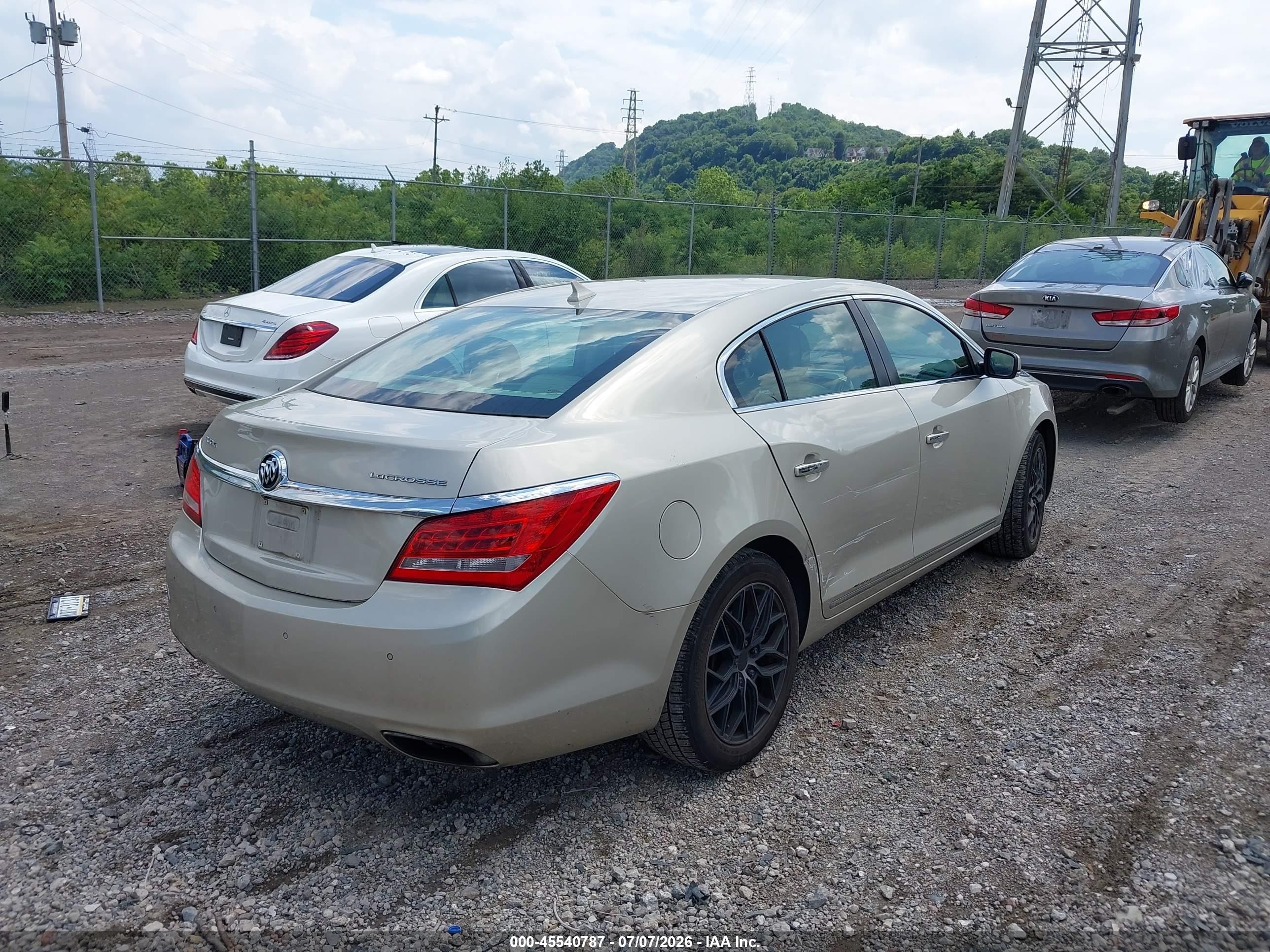 2014 Buick Lacrosse Premium I Group Beige vin: 1G4GD5G35EF234893