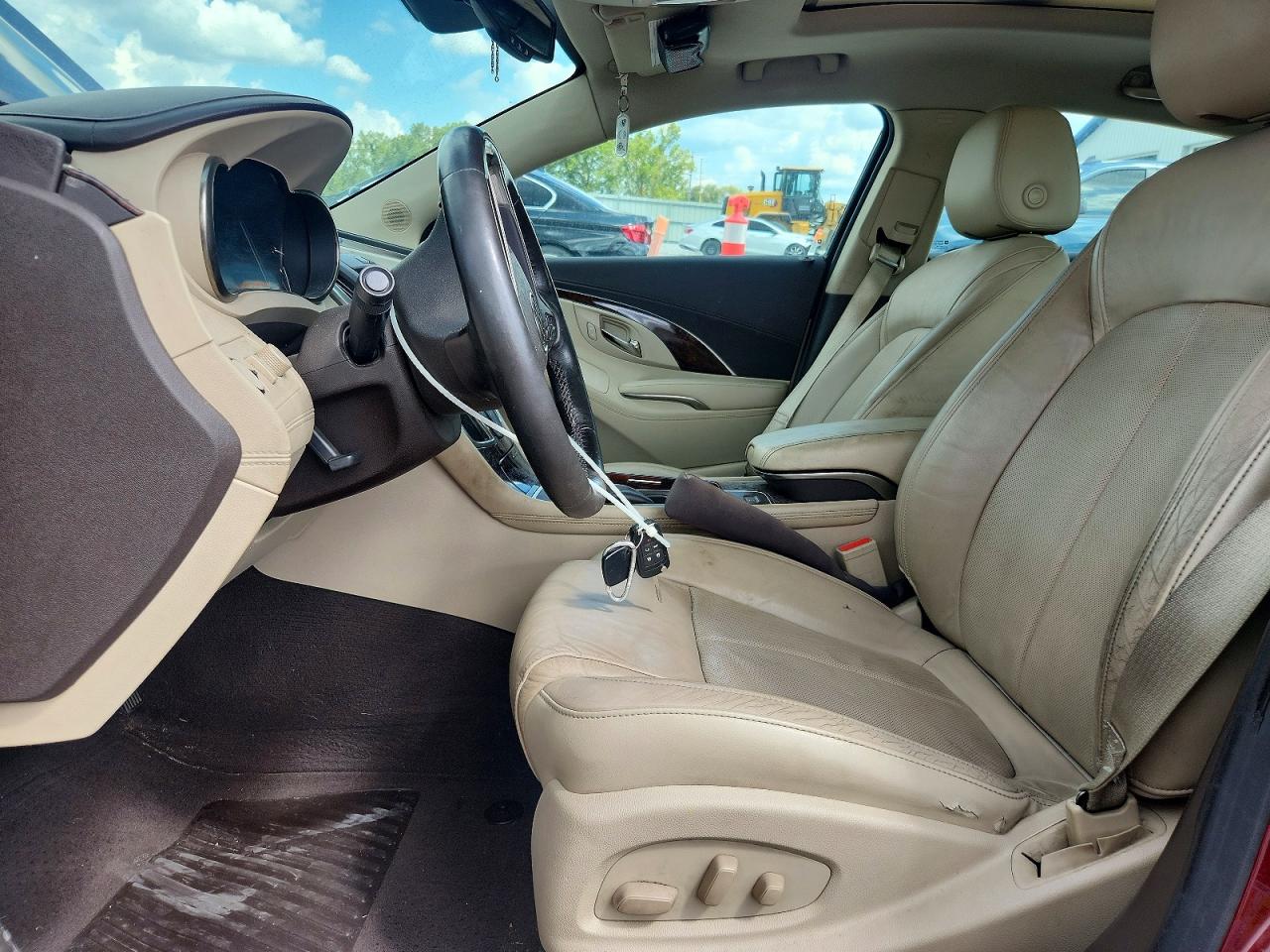 2015 Buick Lacrosse Premium Burgundy vin: 1G4GD5G35FF111211