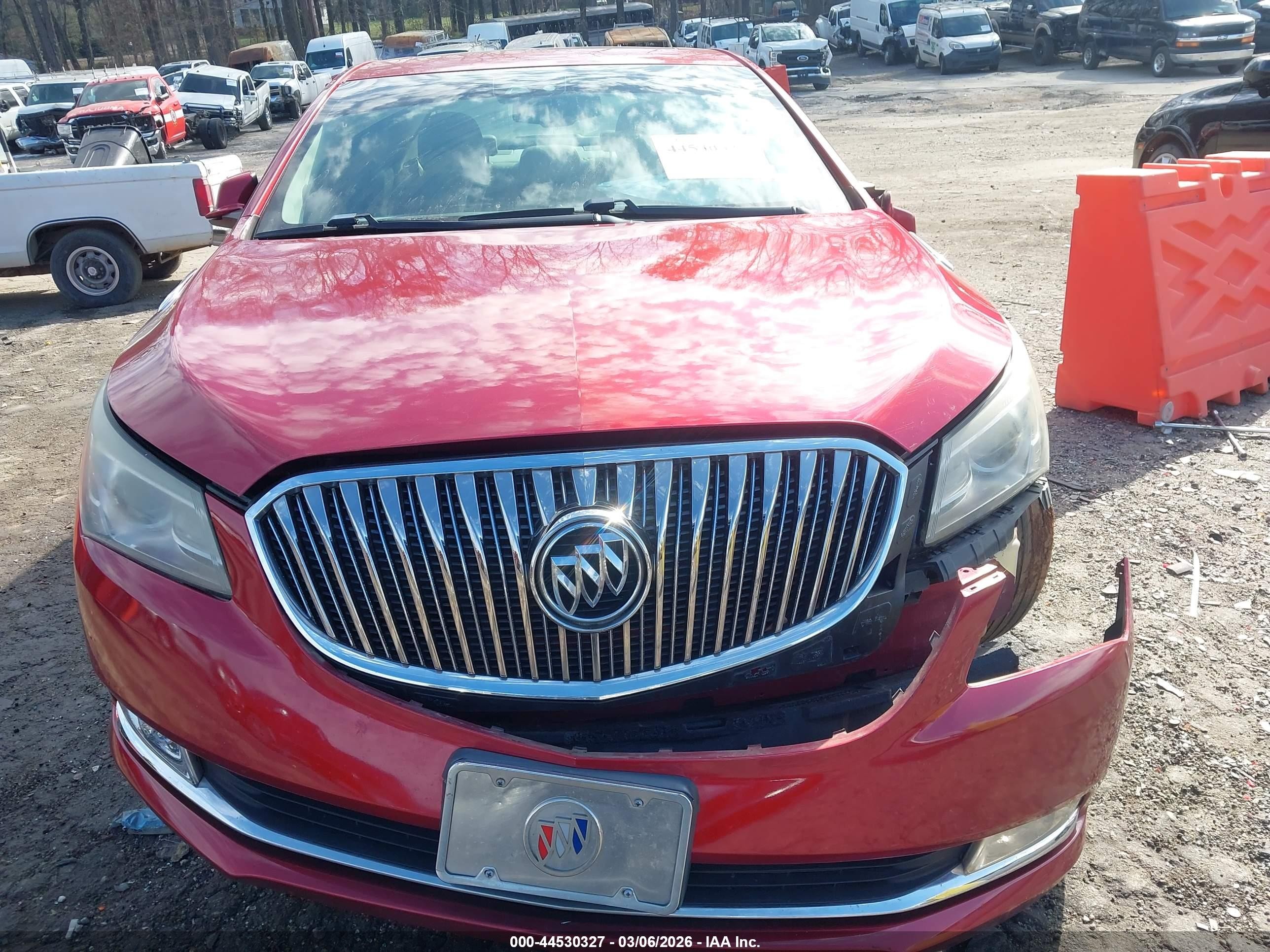 2014 Buick Lacrosse Premium I Group Red vin: 1G4GD5G36EF111930