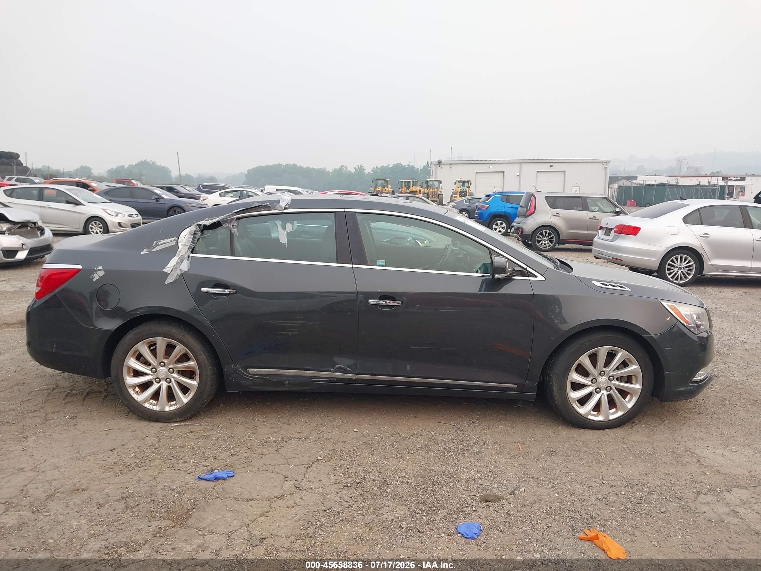 2015 Buick Lacrosse Premium I Gray vin: 1G4GD5G37FF209415