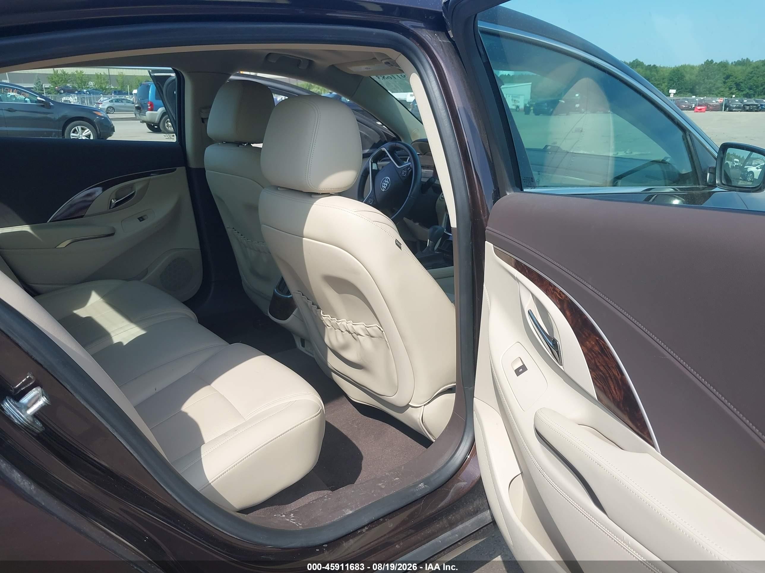 2015 Buick Lacrosse Premium I Brown vin: 1G4GD5G37FF236954