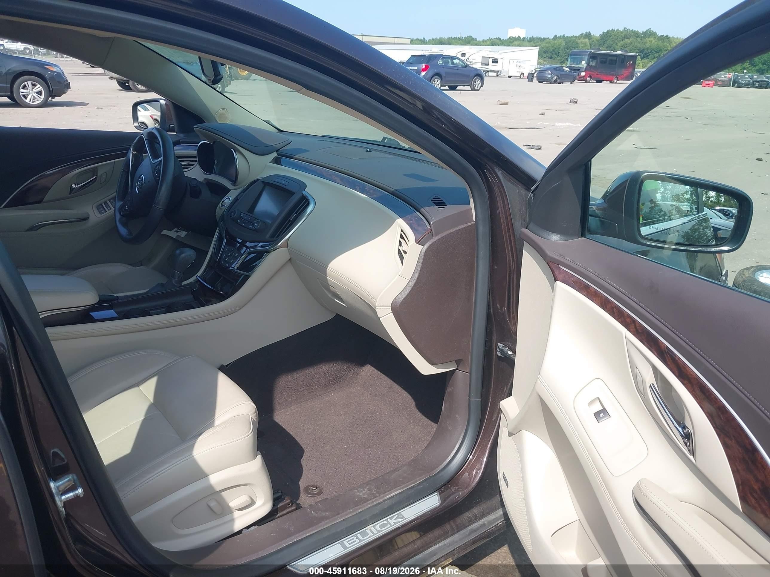 2015 Buick Lacrosse Premium I Brown vin: 1G4GD5G37FF236954