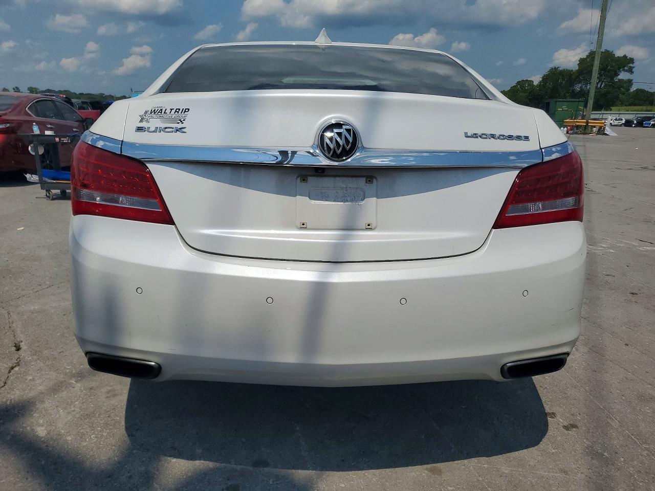 2016 Buick Lacrosse Premium White vin: 1G4GD5G37GF208945