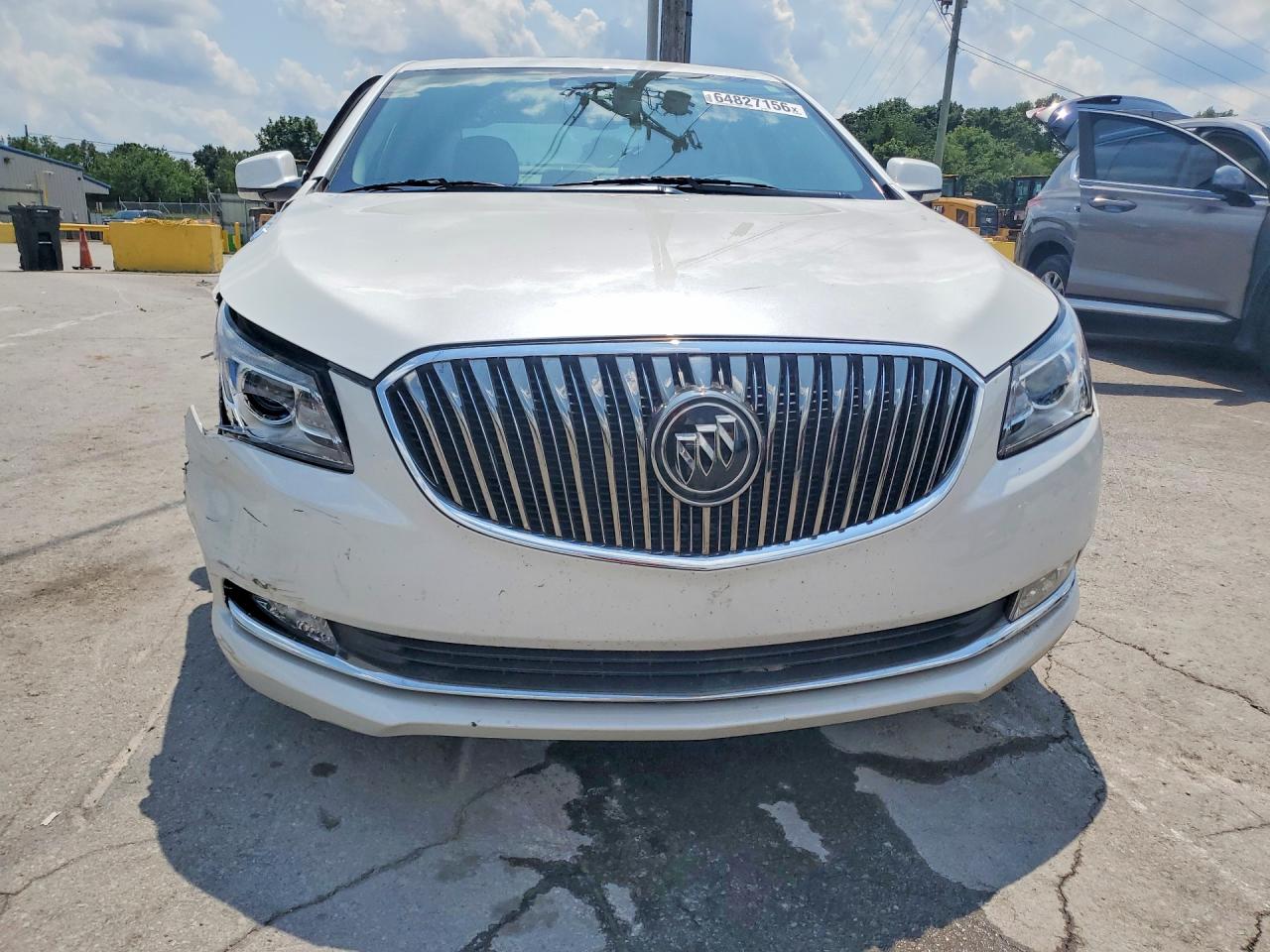 2016 Buick Lacrosse Premium White vin: 1G4GD5G37GF208945