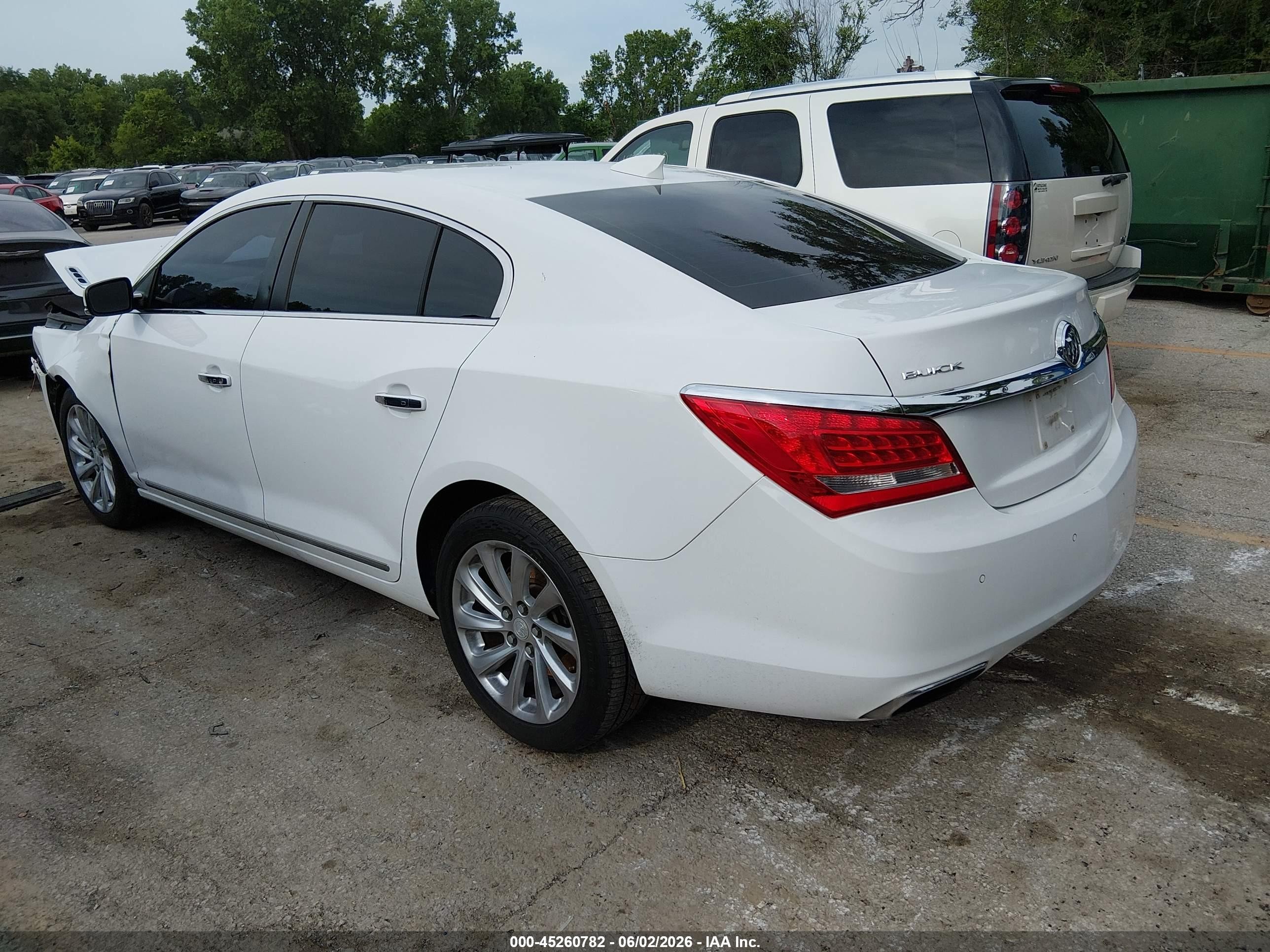 2015 Buick Lacrosse Premium I White vin: 1G4GD5G3XFF229433