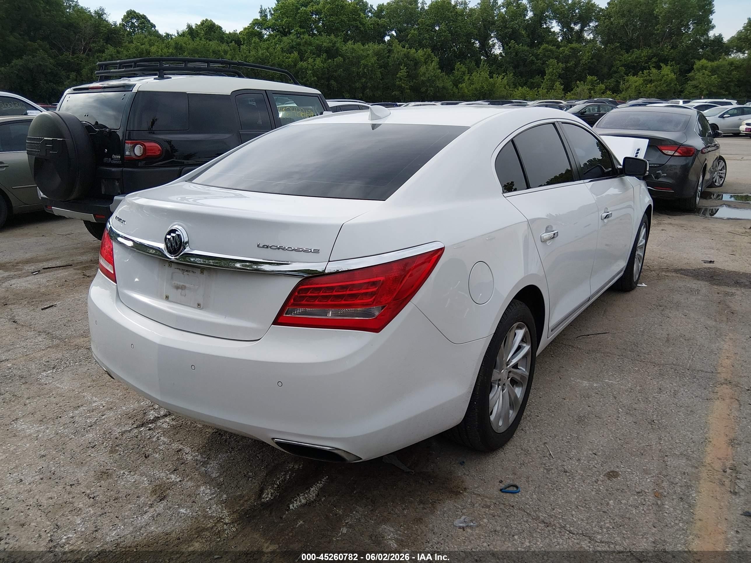 2015 Buick Lacrosse Premium I White vin: 1G4GD5G3XFF229433
