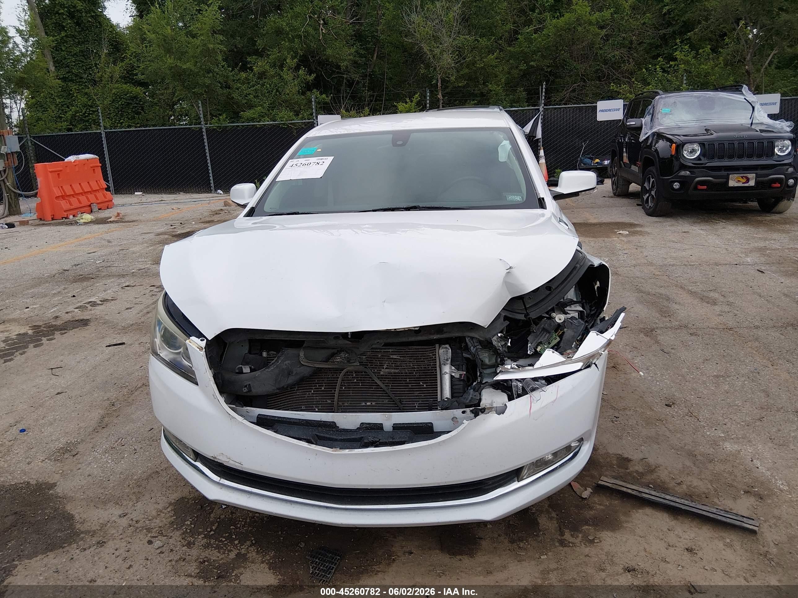 2015 Buick Lacrosse Premium I White vin: 1G4GD5G3XFF229433