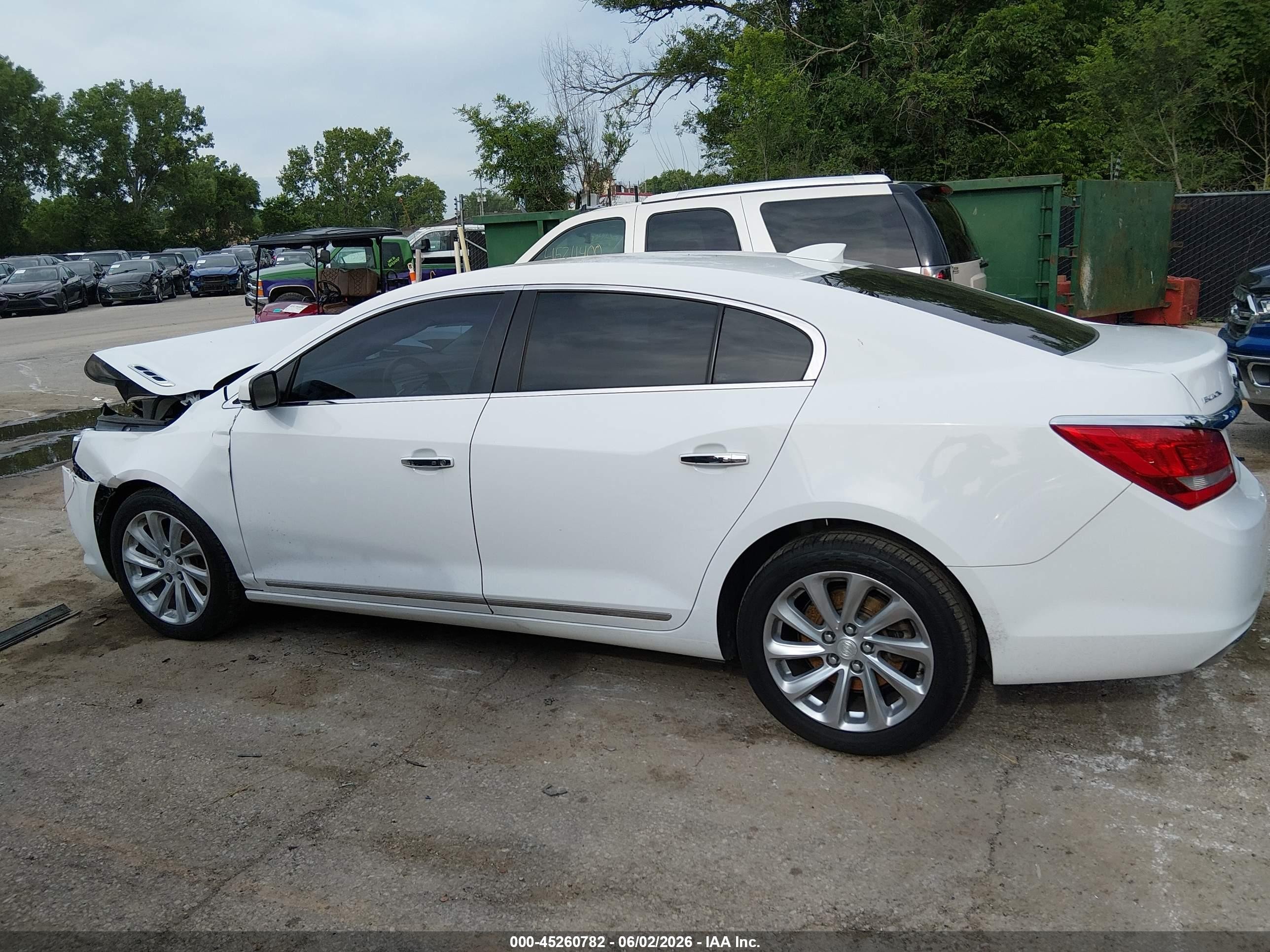 2015 Buick Lacrosse Premium I White vin: 1G4GD5G3XFF229433