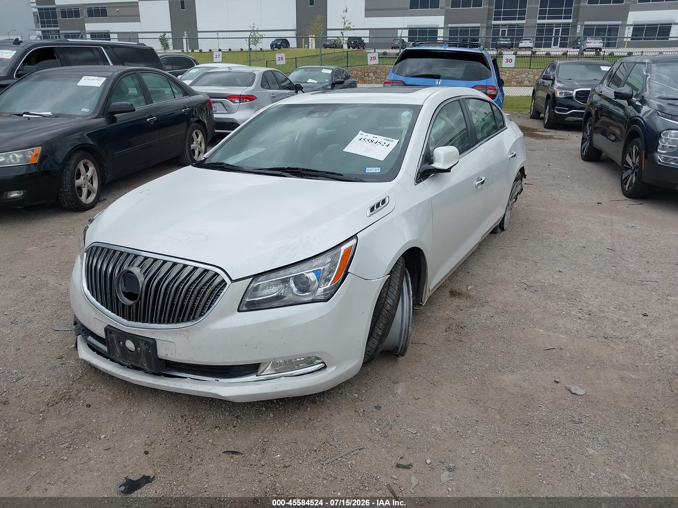 2016 Buick Lacrosse Premium I White vin: 1G4GD5G3XGF177447