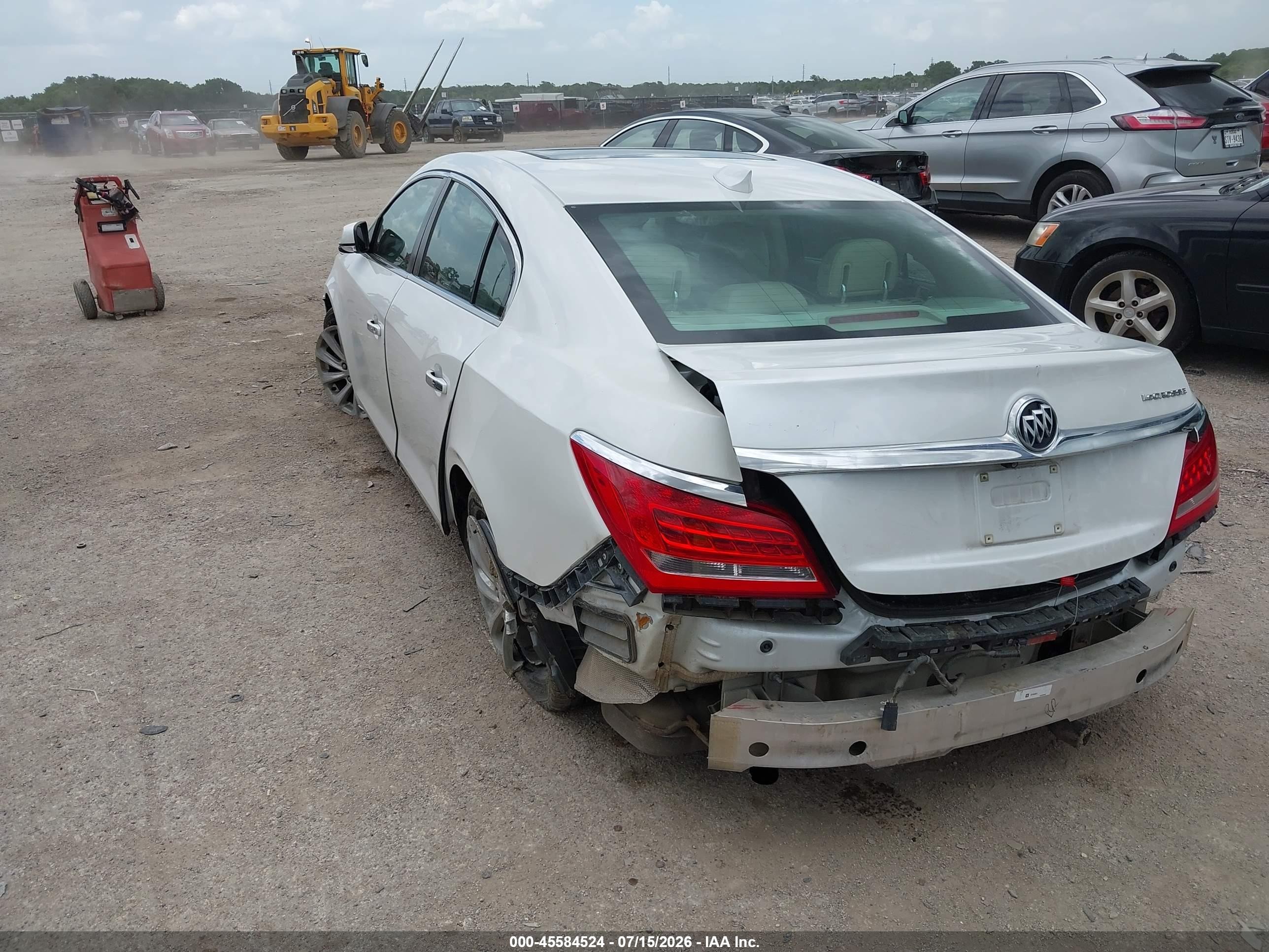2016 Buick Lacrosse Premium I White vin: 1G4GD5G3XGF177447