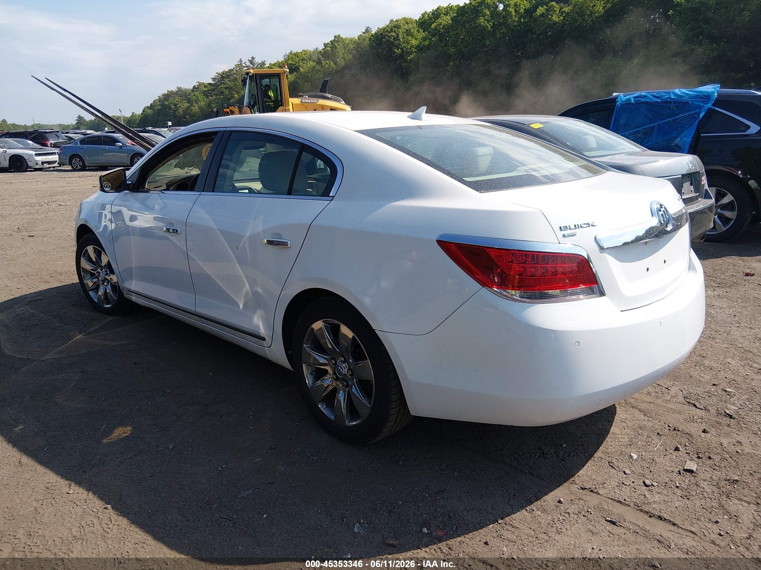 2010 Buick Lacrosse Cxl White vin: 1G4GD5GG2AF132061