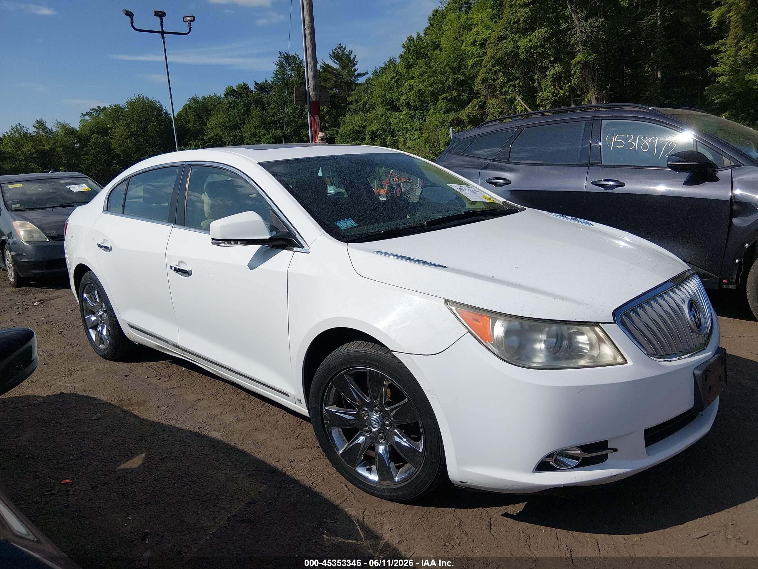 2010 Buick Lacrosse Cxl White vin: 1G4GD5GG2AF132061