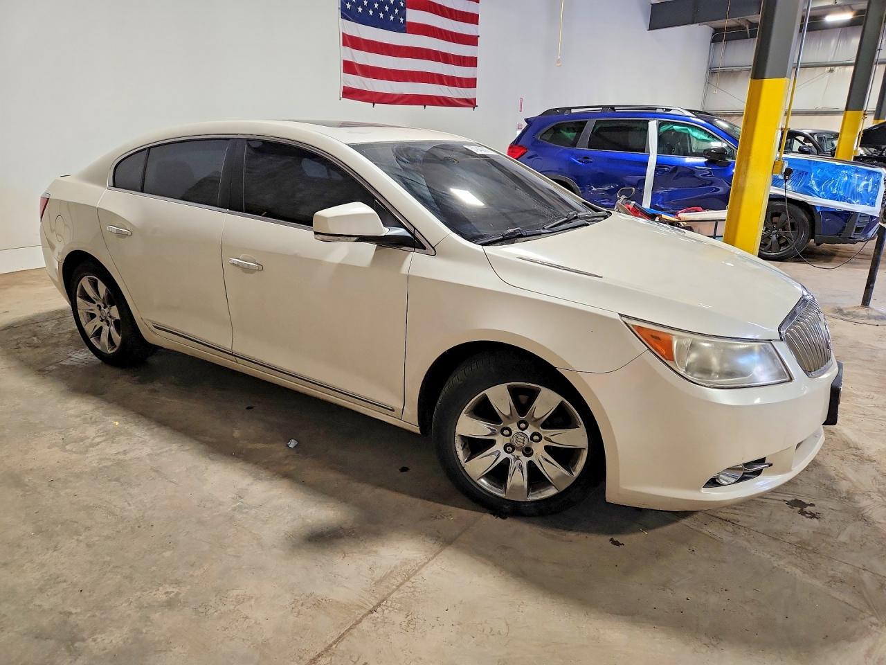 2010 Buick Lacrosse Cxl Cream vin: 1G4GD5GG3AF138192