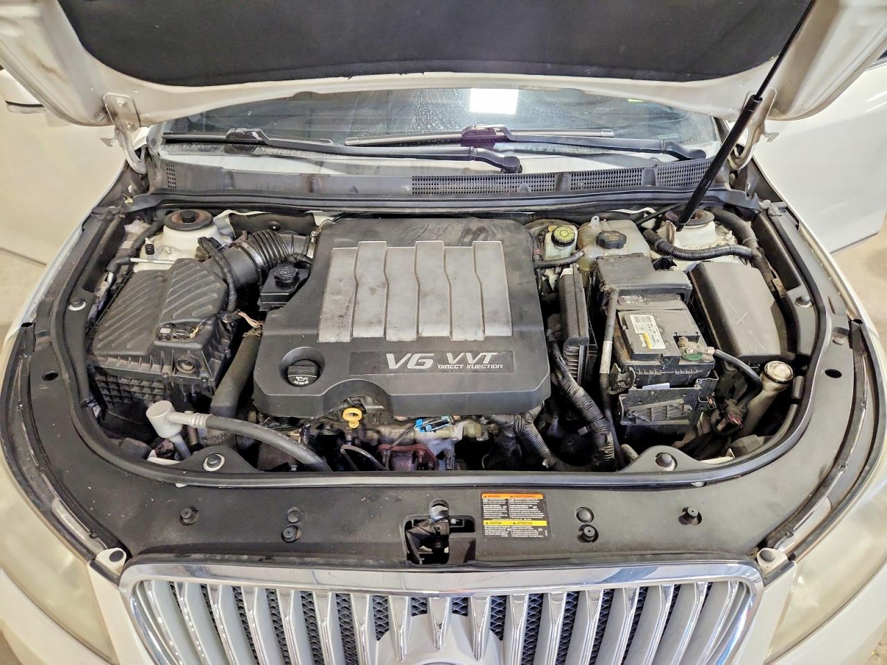 2010 Buick Lacrosse Cxl Cream vin: 1G4GD5GG3AF138192