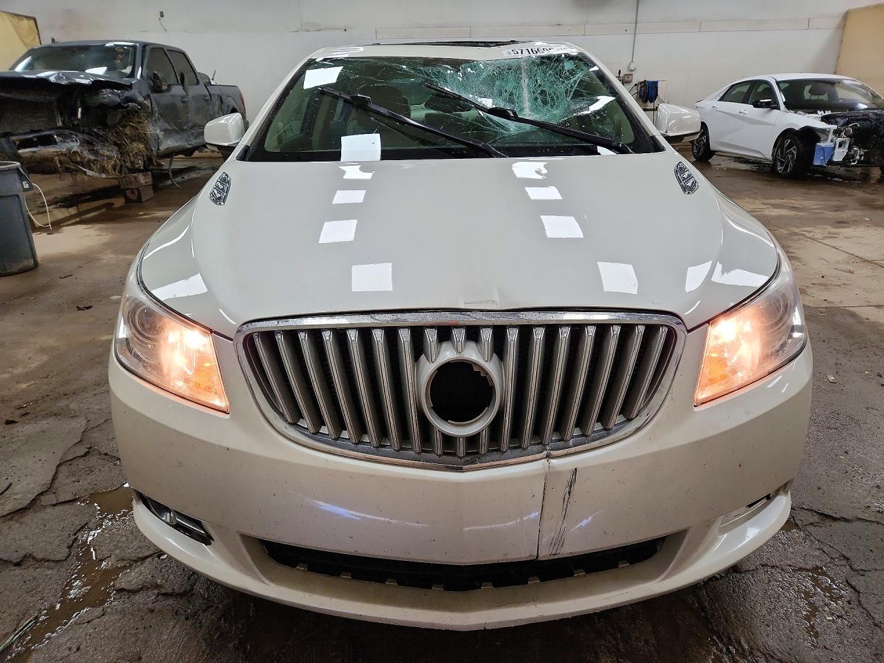 2012 Buick Lacrosse Premium Beige vin: 1G4GE5E31CF269198