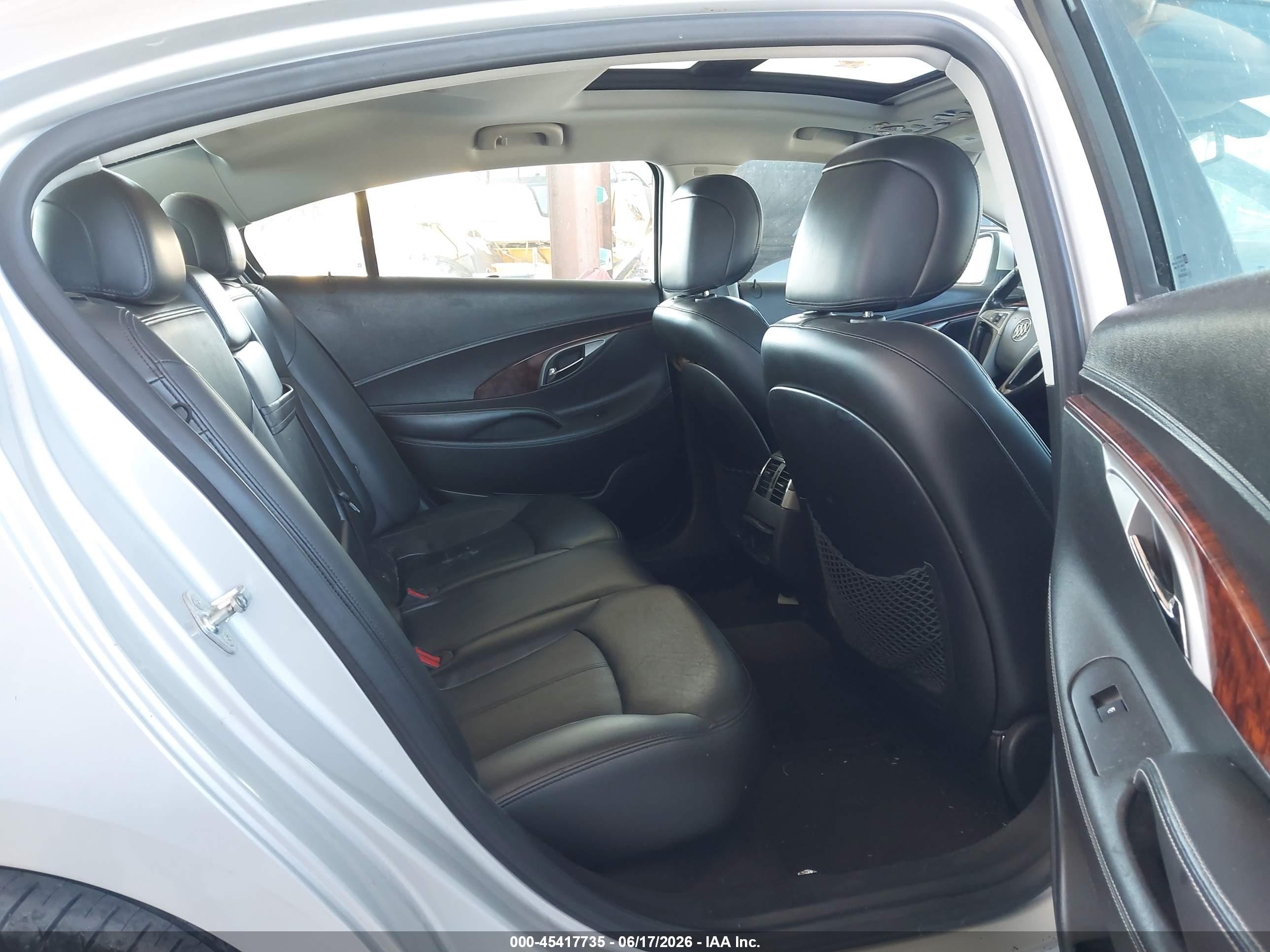 2011 Buick Lacrosse Cxs Silver vin: 1G4GE5ED1BF320092