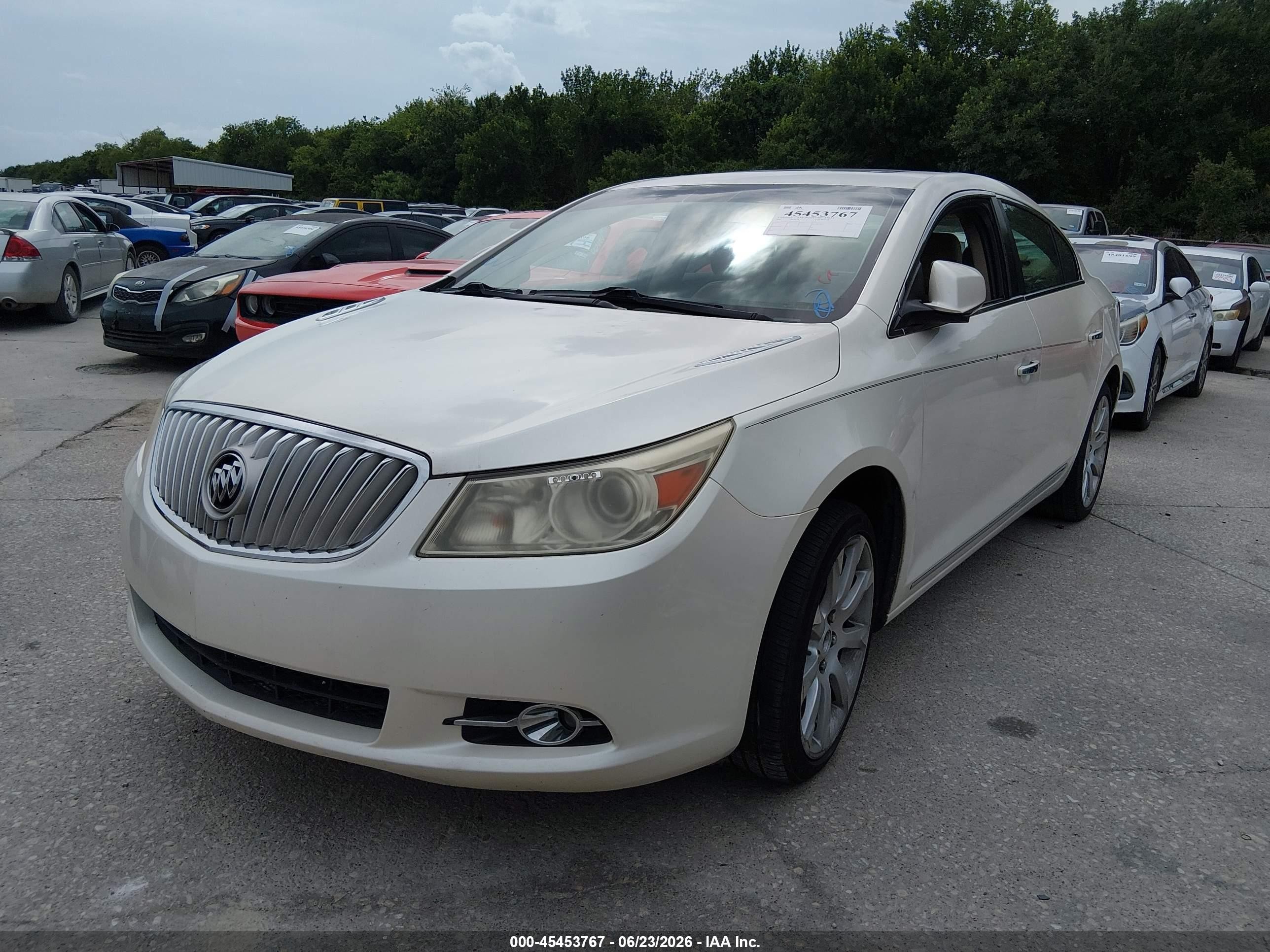 2011 Buick Lacrosse Cxs Кремовый vin: 1G4GE5ED4BF124163