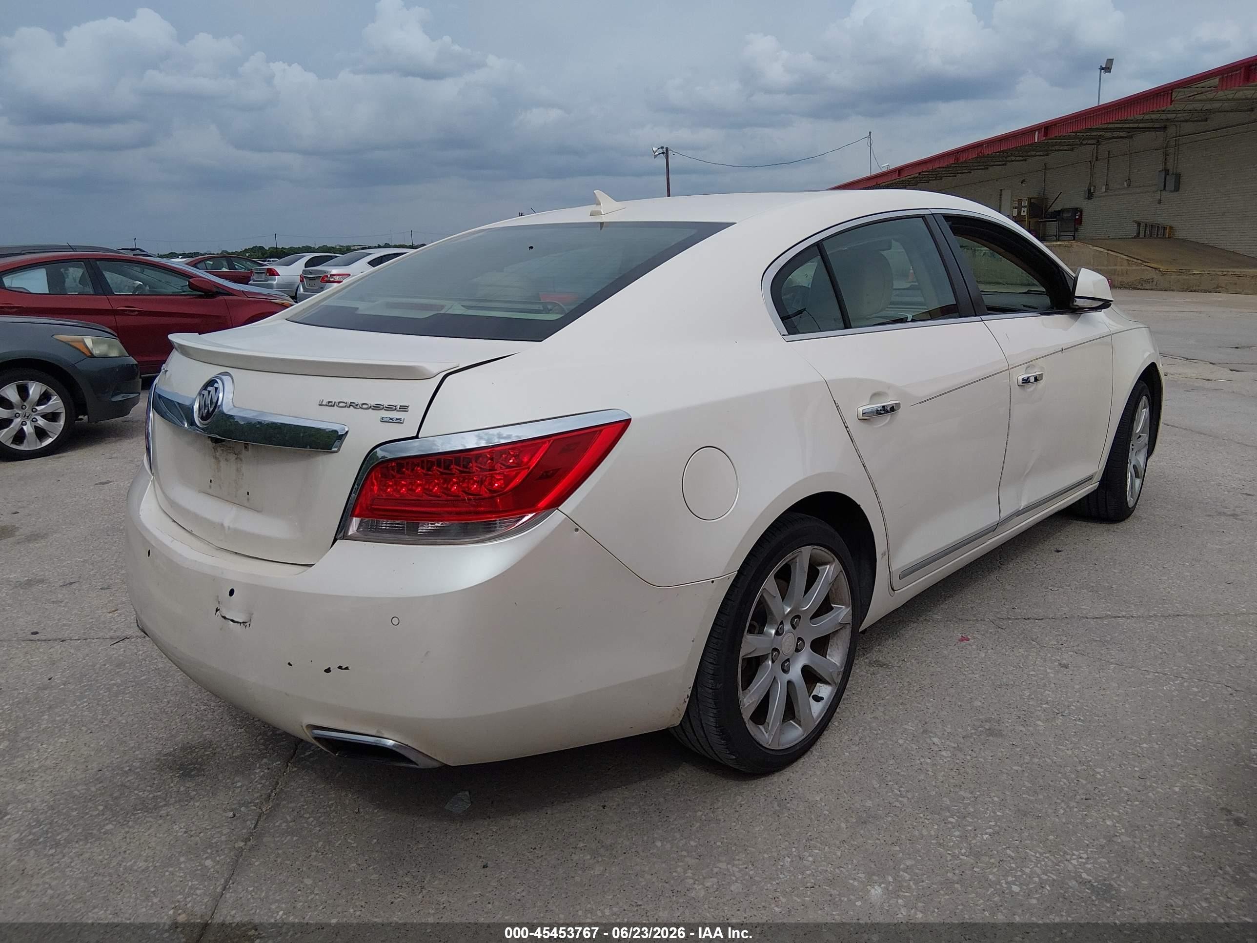 2011 Buick Lacrosse Cxs Кремовый vin: 1G4GE5ED4BF124163