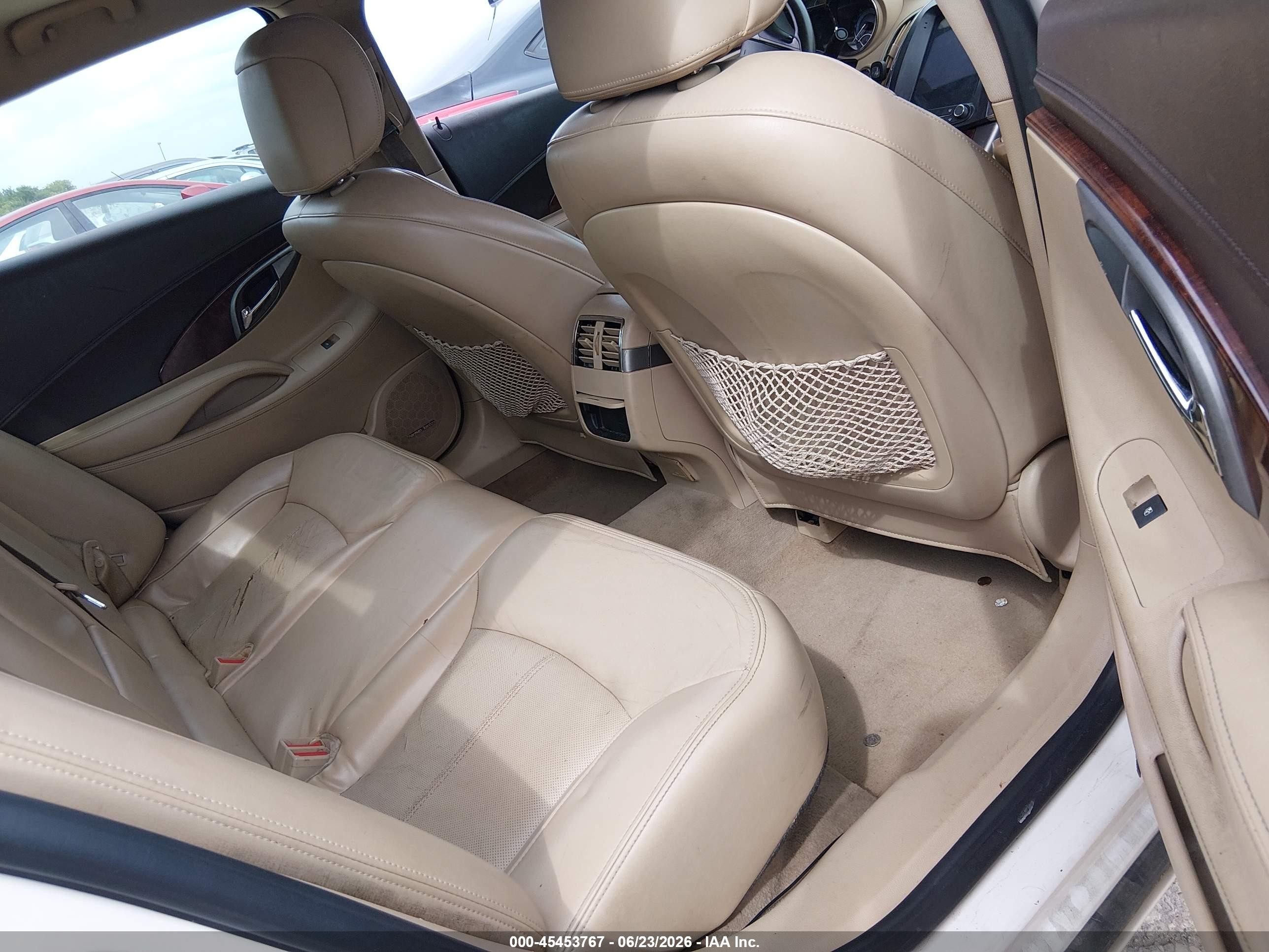 2011 Buick Lacrosse Cxs Кремовый vin: 1G4GE5ED4BF124163