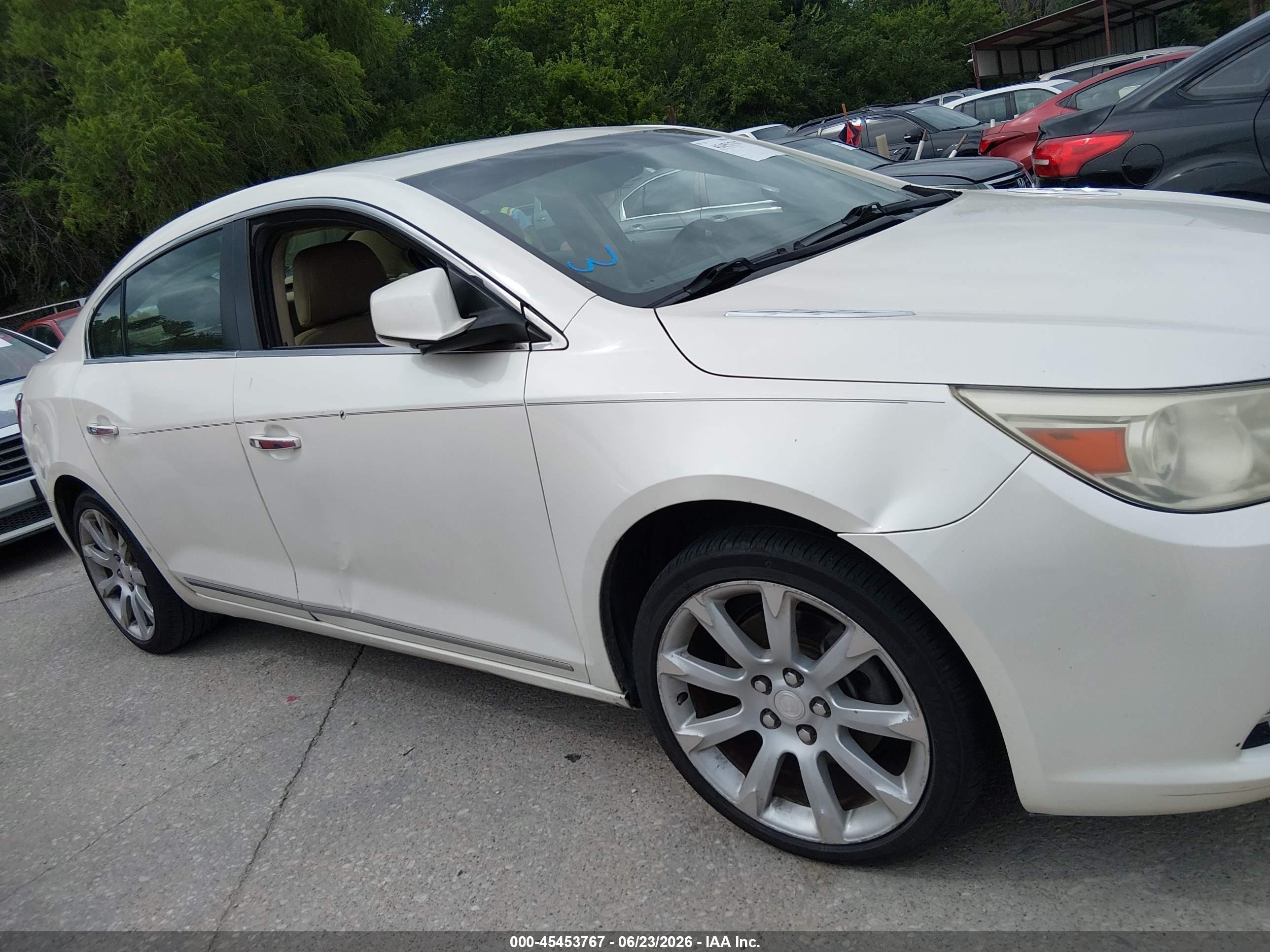 2011 Buick Lacrosse Cxs Кремовый vin: 1G4GE5ED4BF124163