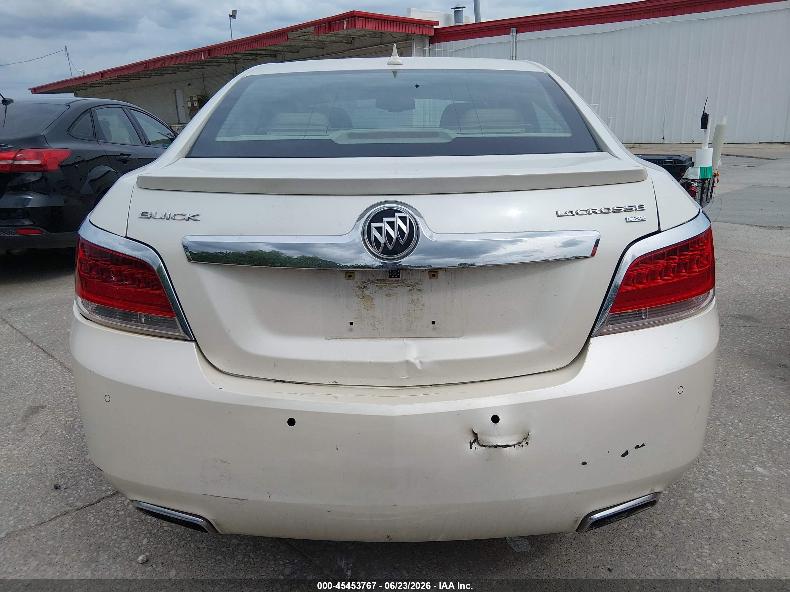 2011 Buick Lacrosse Cxs Кремовый vin: 1G4GE5ED4BF124163