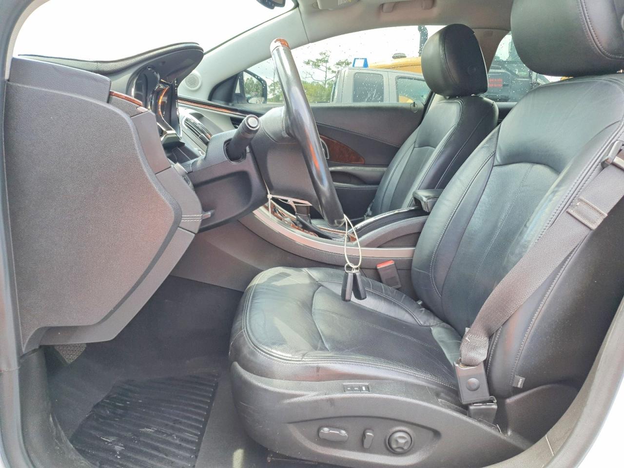 2011 Buick Lacrosse Cxs White vin: 1G4GE5ED7BF288572
