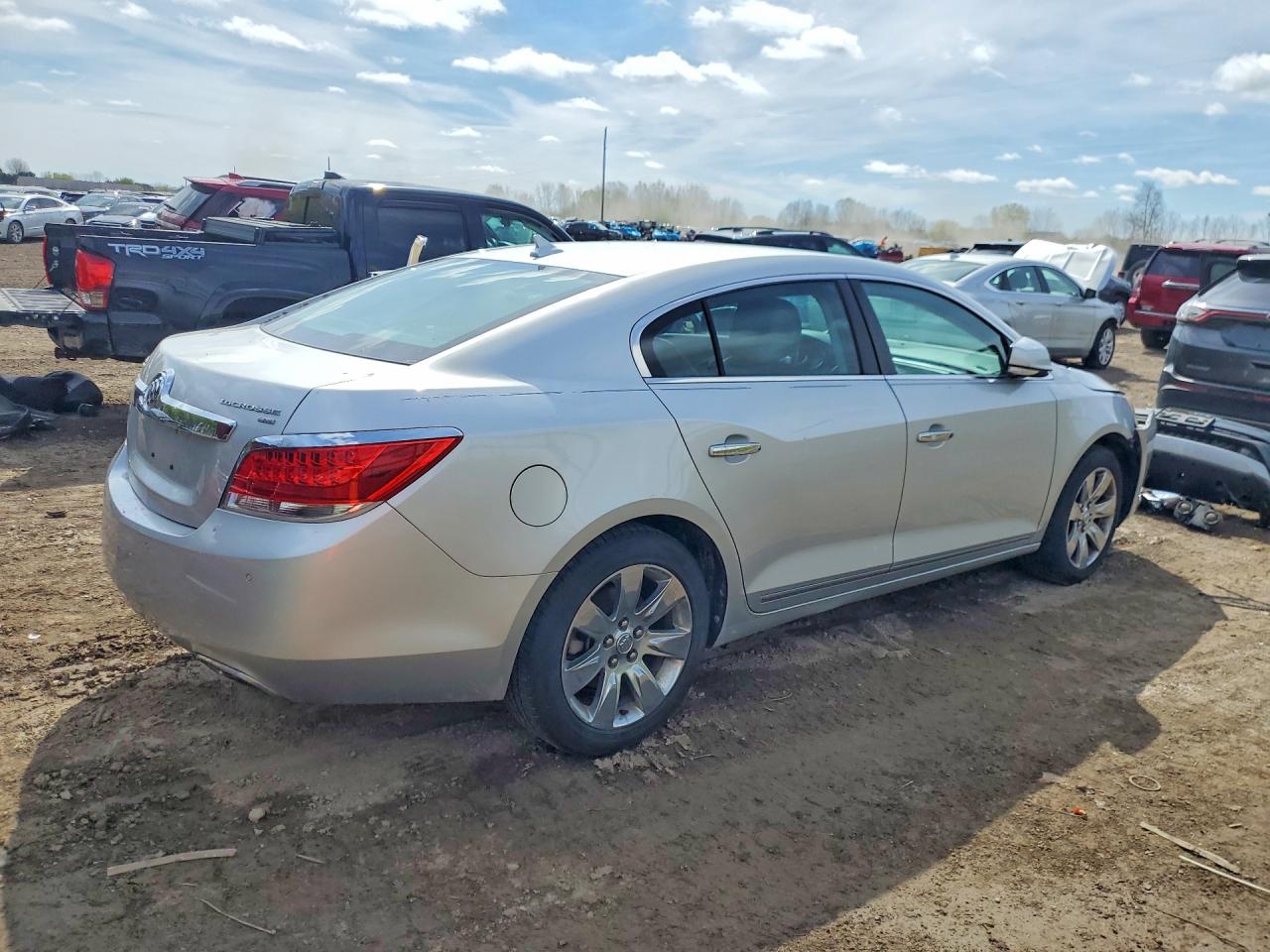 2011 Buick Lacrosse Cxs Silver vin: 1G4GE5ED8BF227912