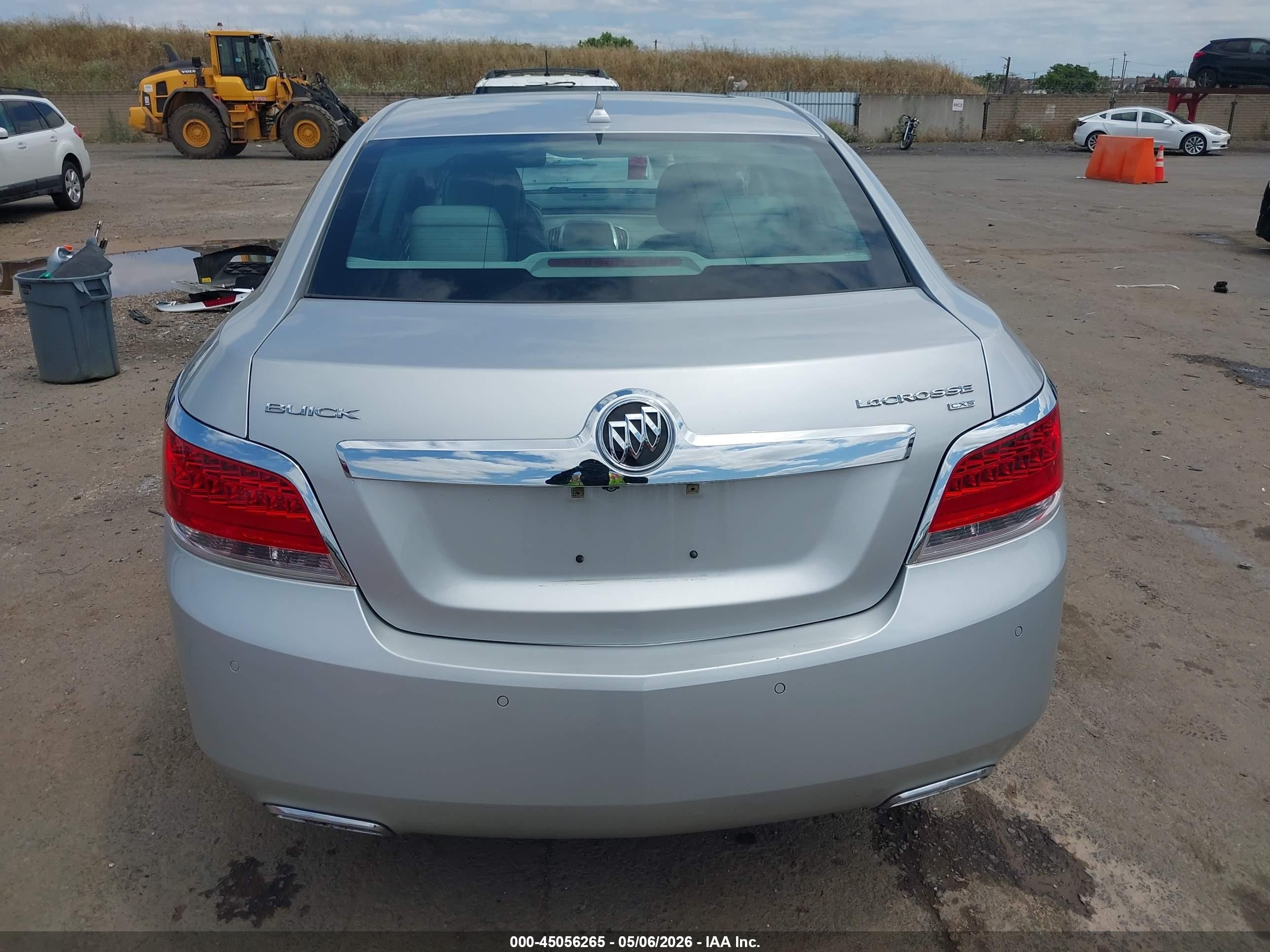 2011 Buick Lacrosse Cxs Серебряный vin: 1G4GE5ED8BF295126
